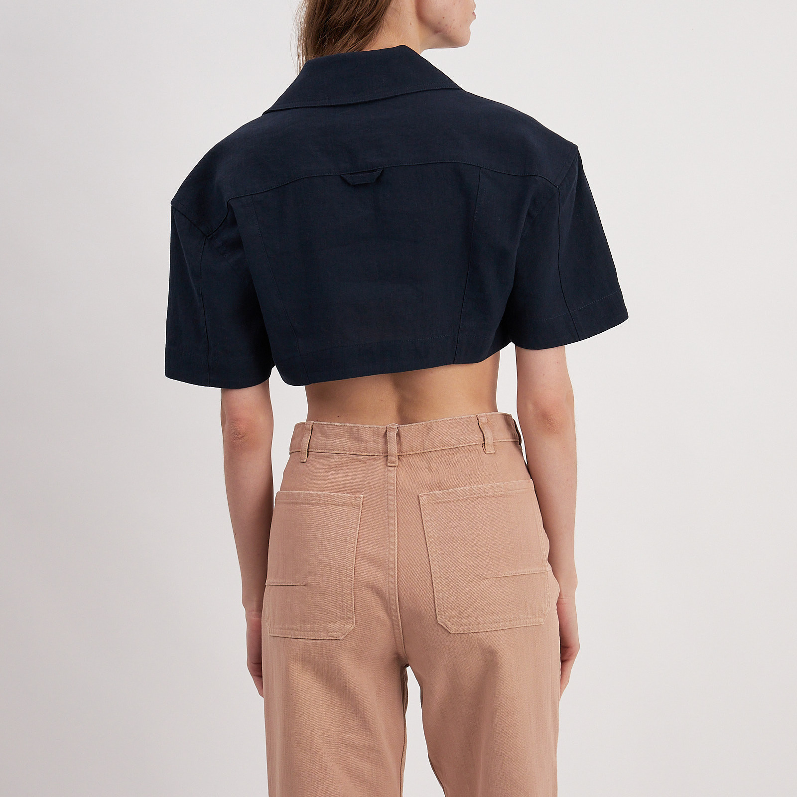 Рубашка синего цвета Jacquemus - фото из каталога магазина брендовой одежды Second Friend Store Рубашка Jacquemus - купить оригинал в секонд-хенде SFS - 3