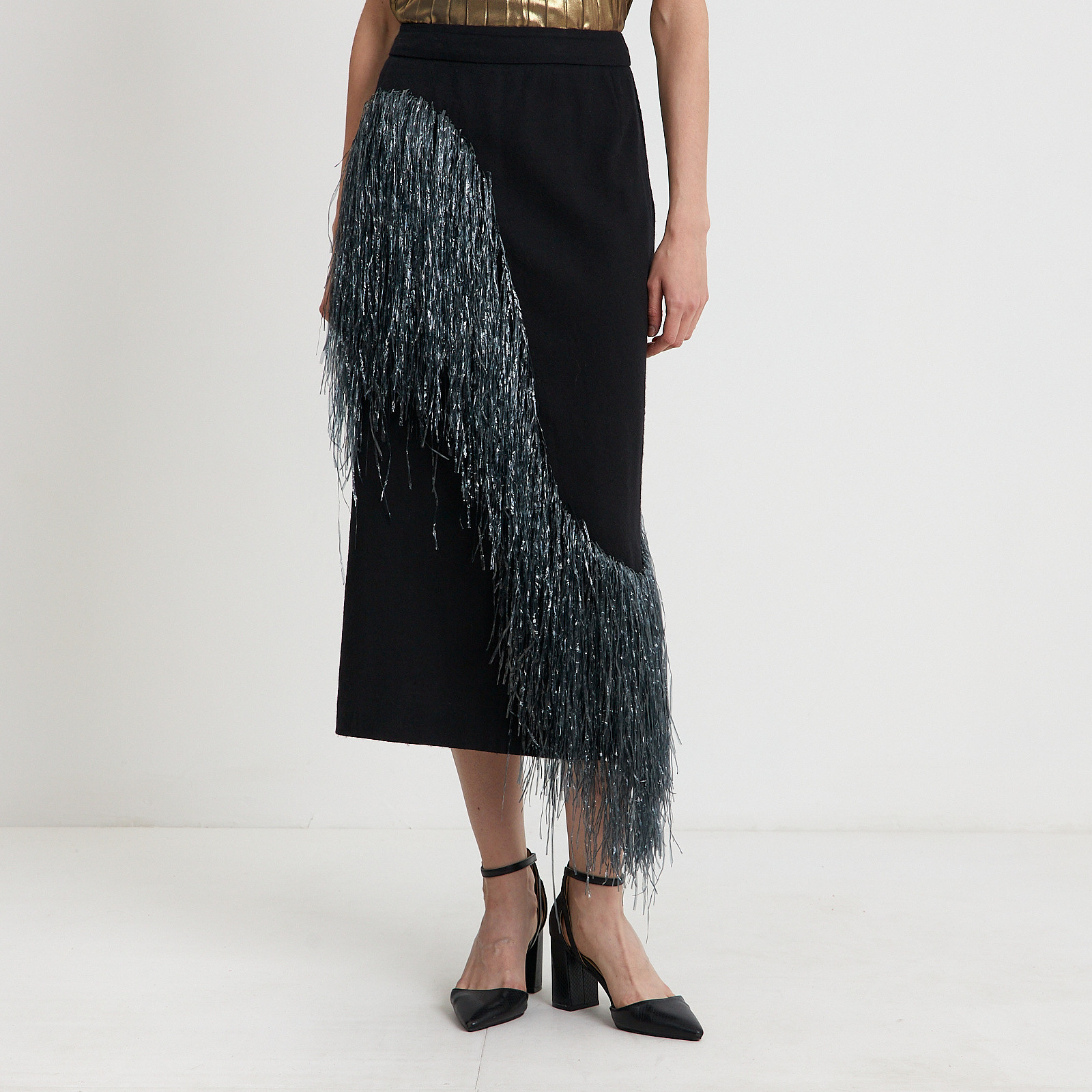 Юбка черного цвета Dries Van Noten - фото из каталога магазина брендовой одежды Second Friend Store Юбка Dries Van Noten - купить оригинал в секонд-хенде SFS - 1