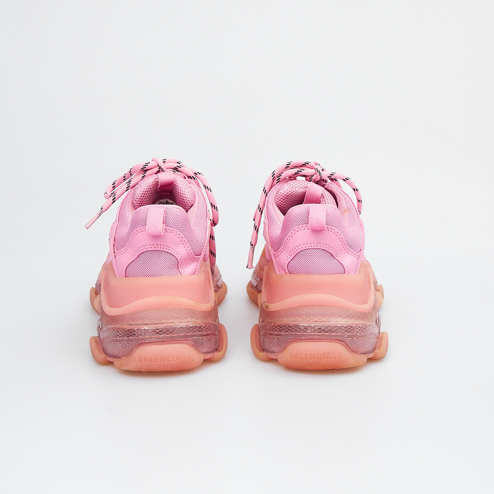 Кроссовки розового цвета Balenciaga - фото из каталога магазина брендовой одежды Second Friend Store Кроссовки Balenciaga - купить оригинал в секонд-хенде SFS - 3