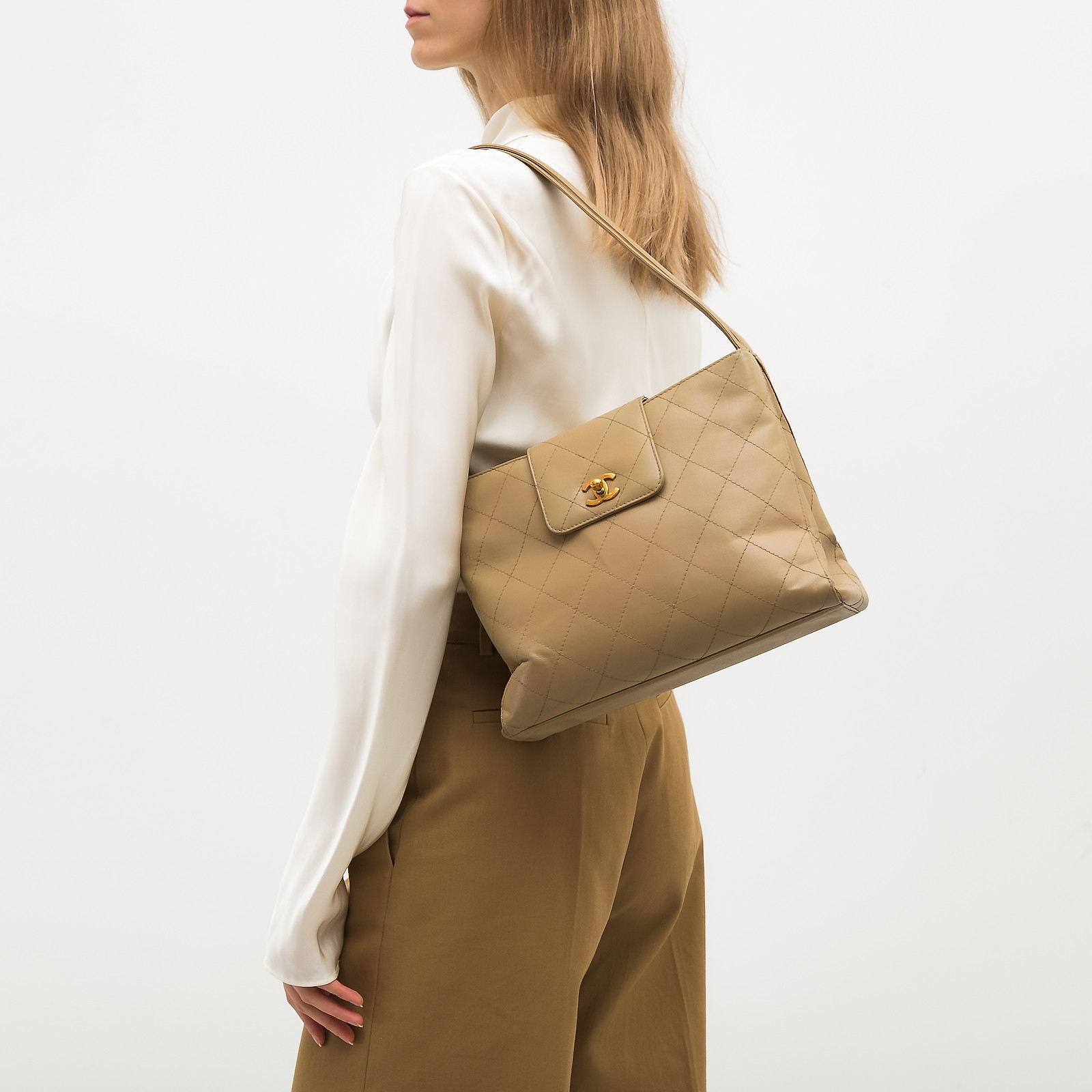 Сумка Chanel - купить оригинал в секонд-хенде SFS - 2