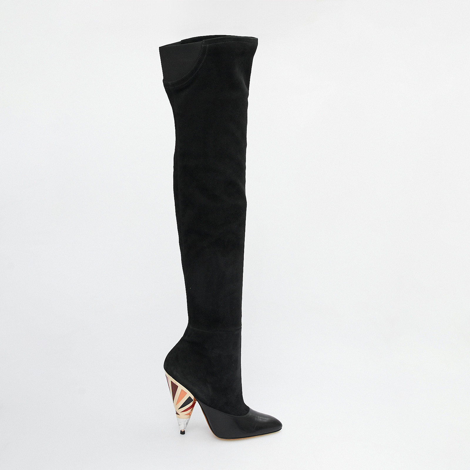 Сапоги  черного цвета Givenchy - фото из каталога магазина брендовой одежды Second Friend Store Сапоги Givenchy - купить оригинал в секонд-хенде SFS - 1