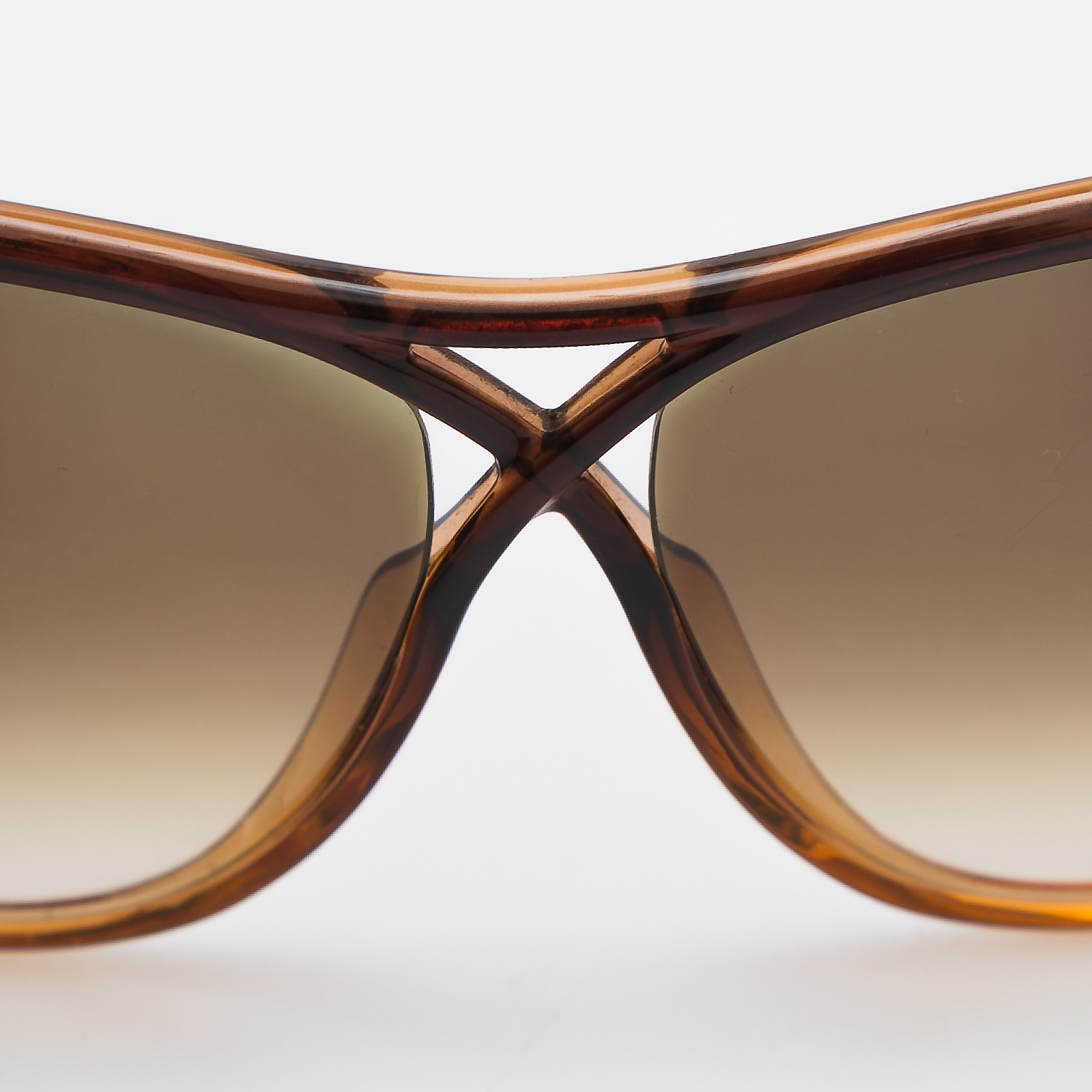 Солнцезащитные очки Tom Ford - купить оригинал в секонд-хенде SFS - 4