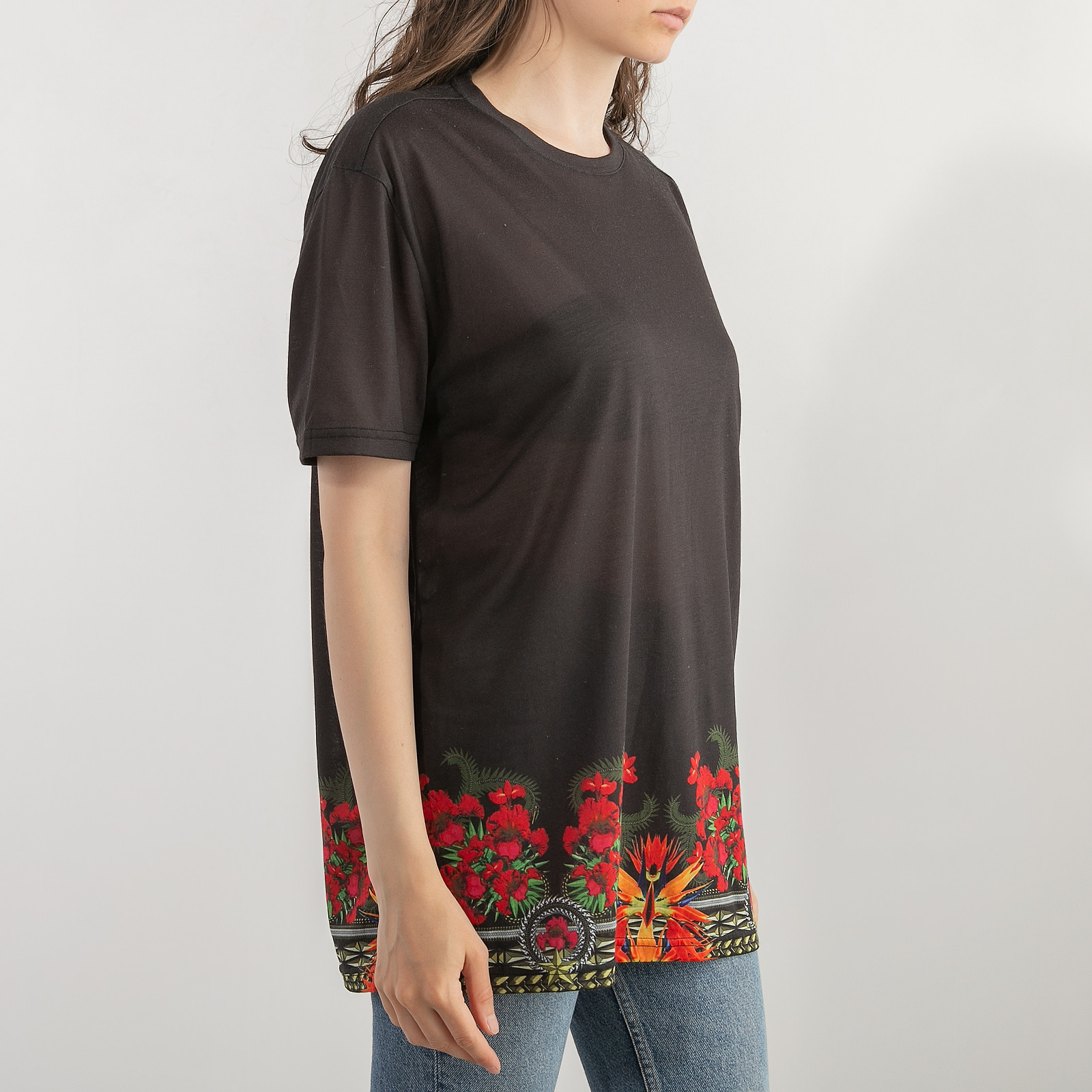 Футболка Givenchy - купить оригинал в секонд-хенде SFS - 3