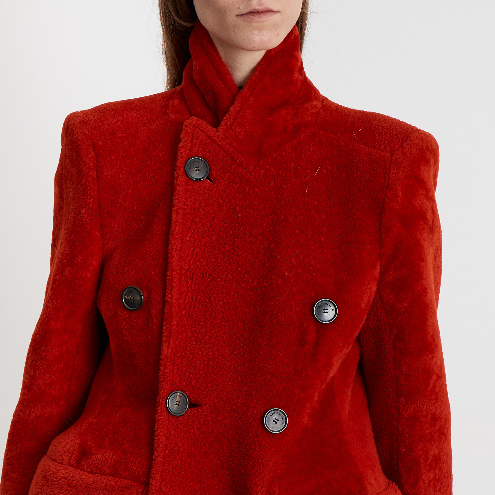 Пальто красного цвета Balenciaga - фото из каталога магазина брендовой одежды Second Friend Store Пальто Balenciaga - купить оригинал в секонд-хенде SFS - 4