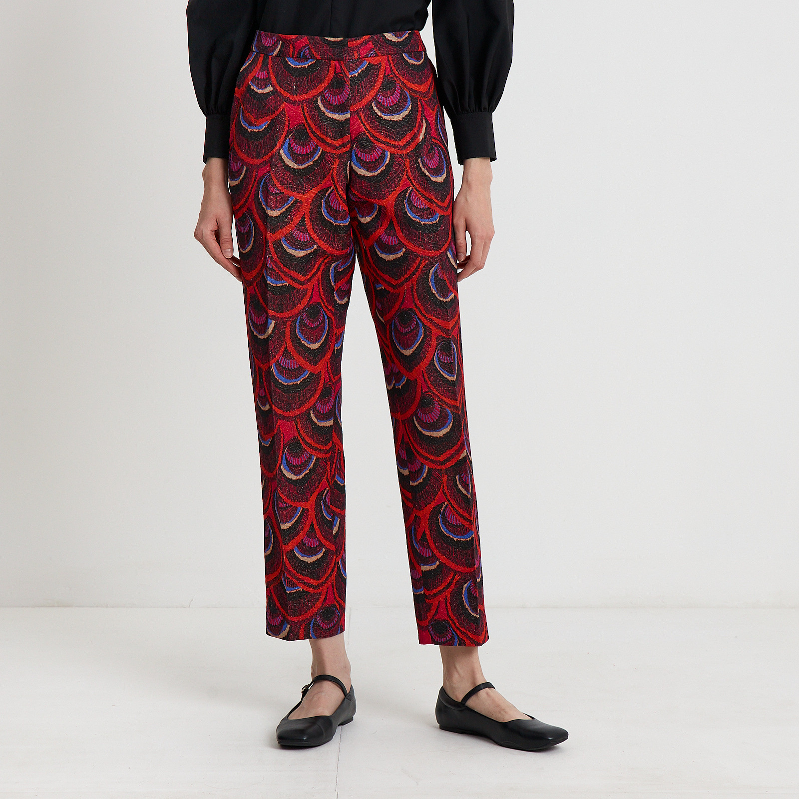Брюки красного цвета Dries Van Noten - фото из каталога магазина брендовой одежды Second Friend Store Брюки Dries Van Noten - купить оригинал в секонд-хенде SFS - 1