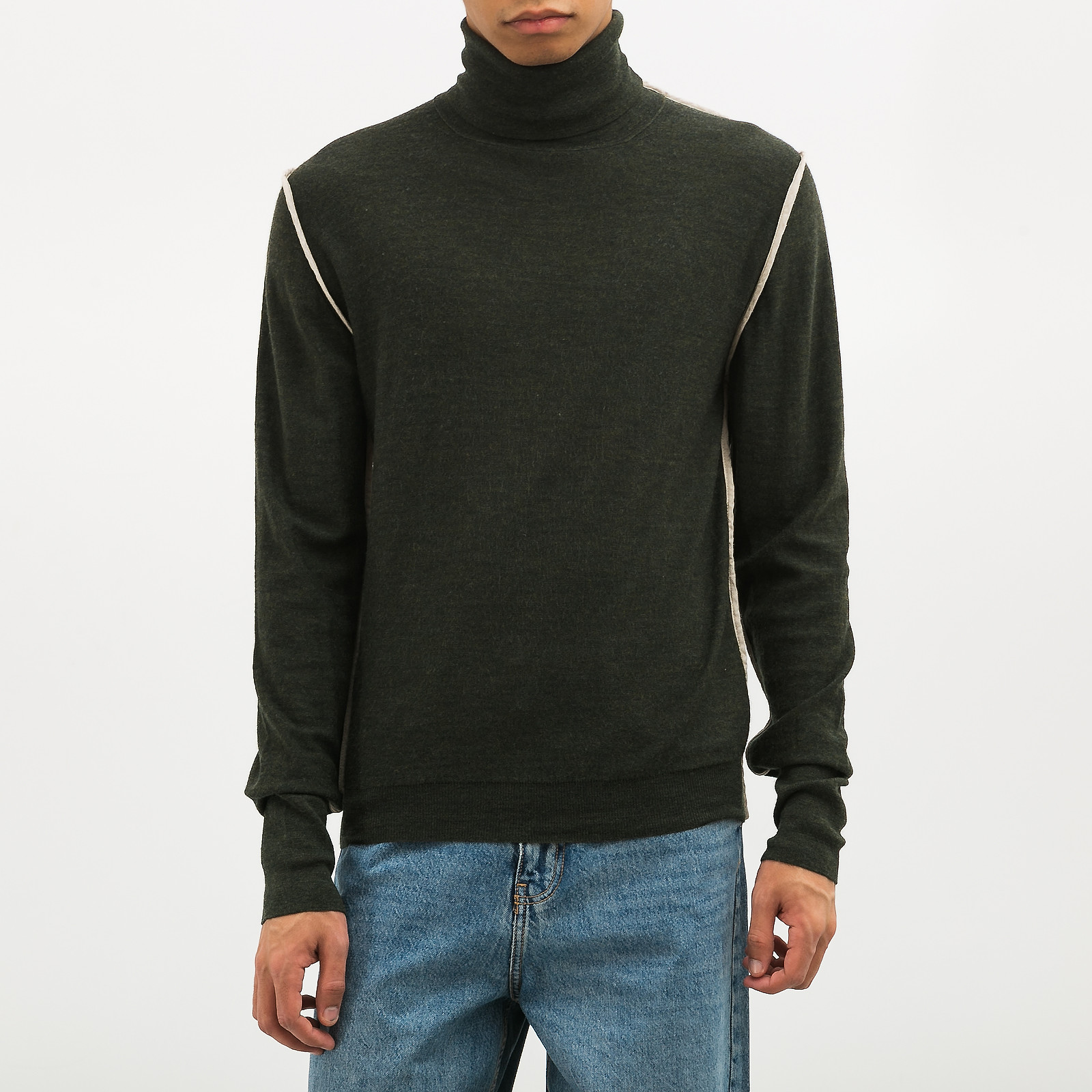 Водолазка зеленого цвета Dior - фото из каталога магазина брендовой одежды Second Friend Store Водолазка Dior - купить оригинал в секонд-хенде SFS - 1