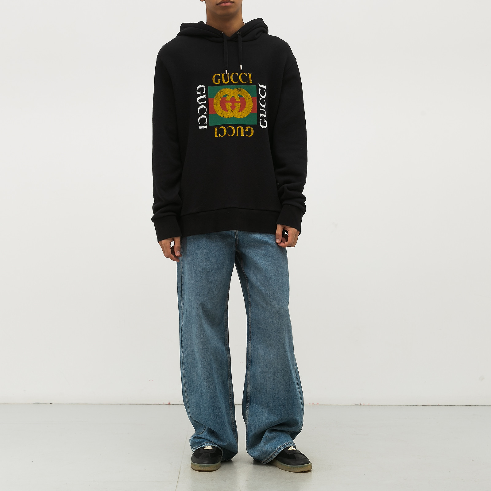 Худи черного цвета Gucci - фото из каталога магазина брендовой одежды Second Friend Store Худи Gucci - купить оригинал в секонд-хенде SFS - 3