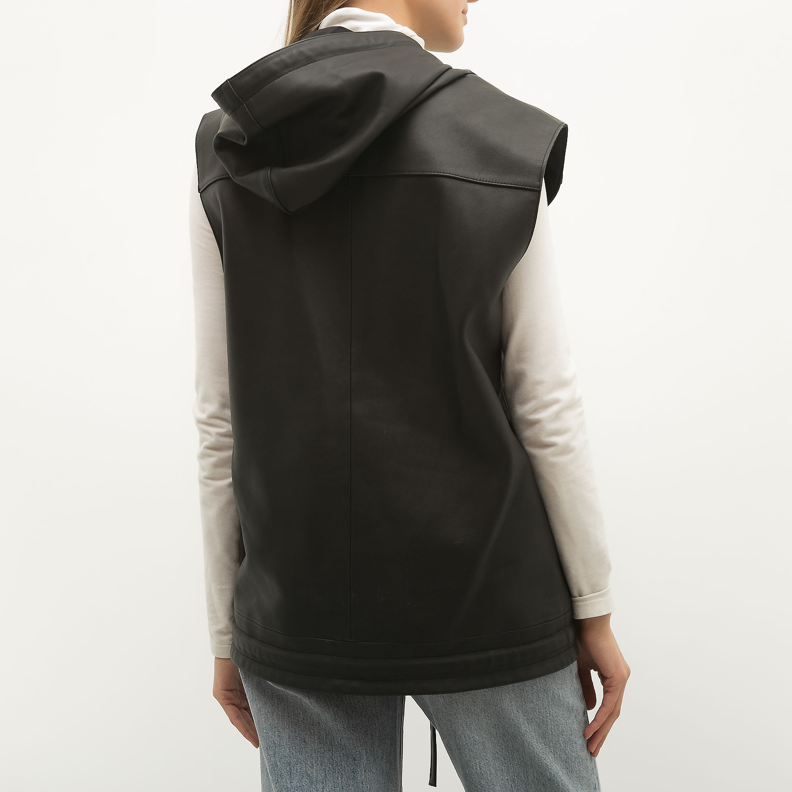 Жилет черного цвета Thomas Wylde - фото из каталога магазина брендовой одежды Second Friend Store Жилет Thomas Wylde - купить оригинал в секонд-хенде SFS - 3