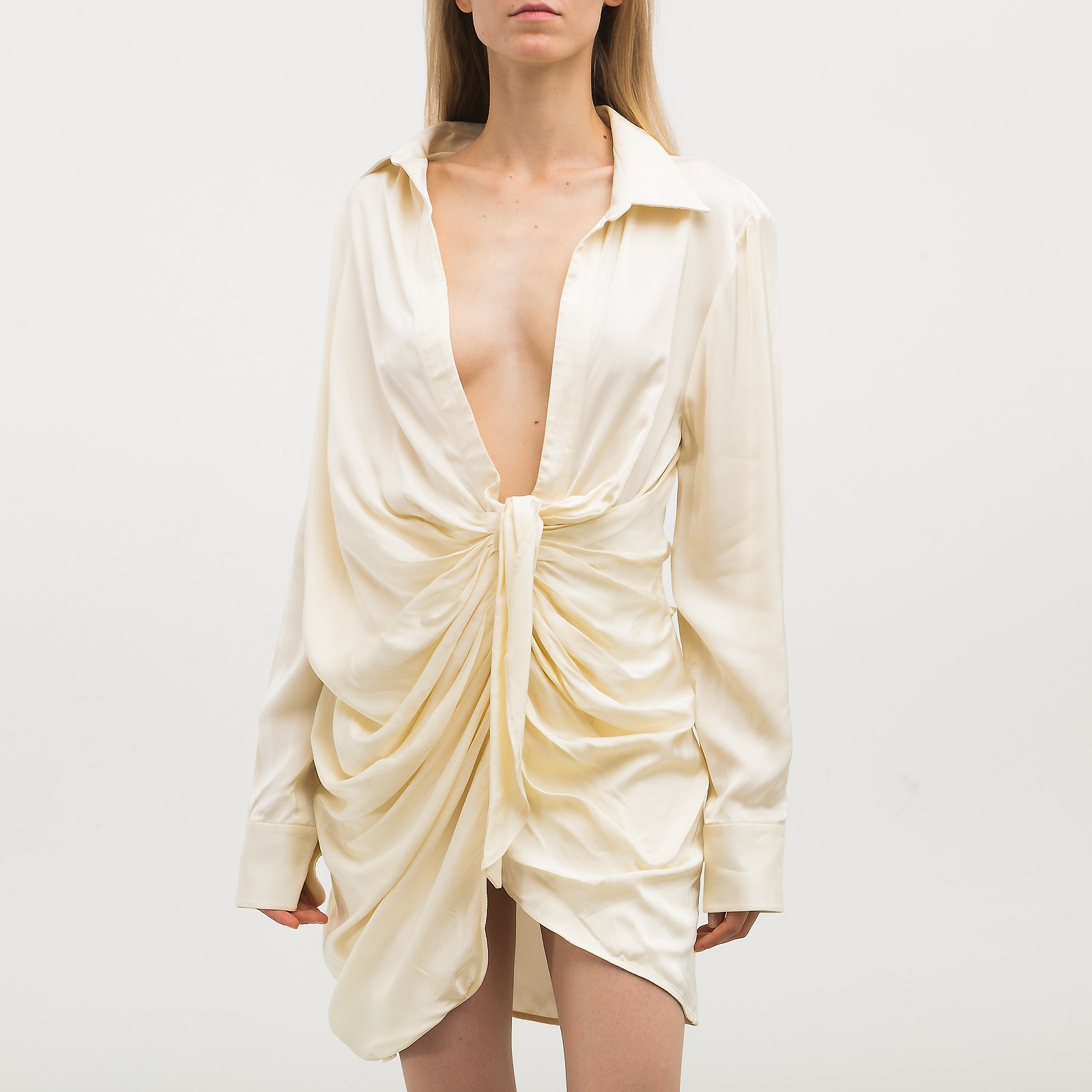 Платье белого цвета Jacquemus - фото из каталога магазина брендовой одежды Second Friend Store Платье Jacquemus - купить оригинал в секонд-хенде SFS - 1