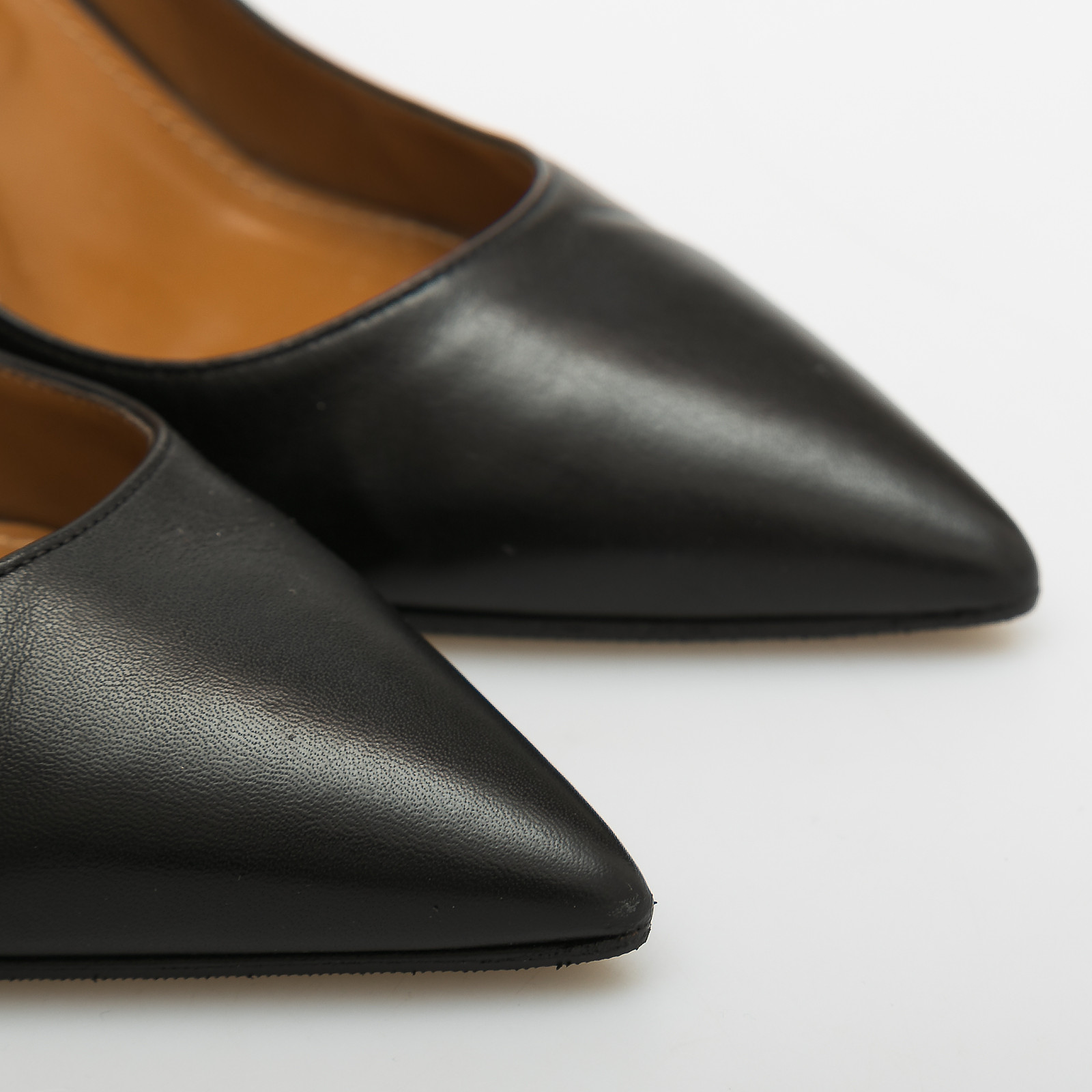 Туфли черного цвета Aquazzura - фото из каталога магазина брендовой одежды Second Friend Store Туфли Aquazzura - купить оригинал в секонд-хенде SFS - 4