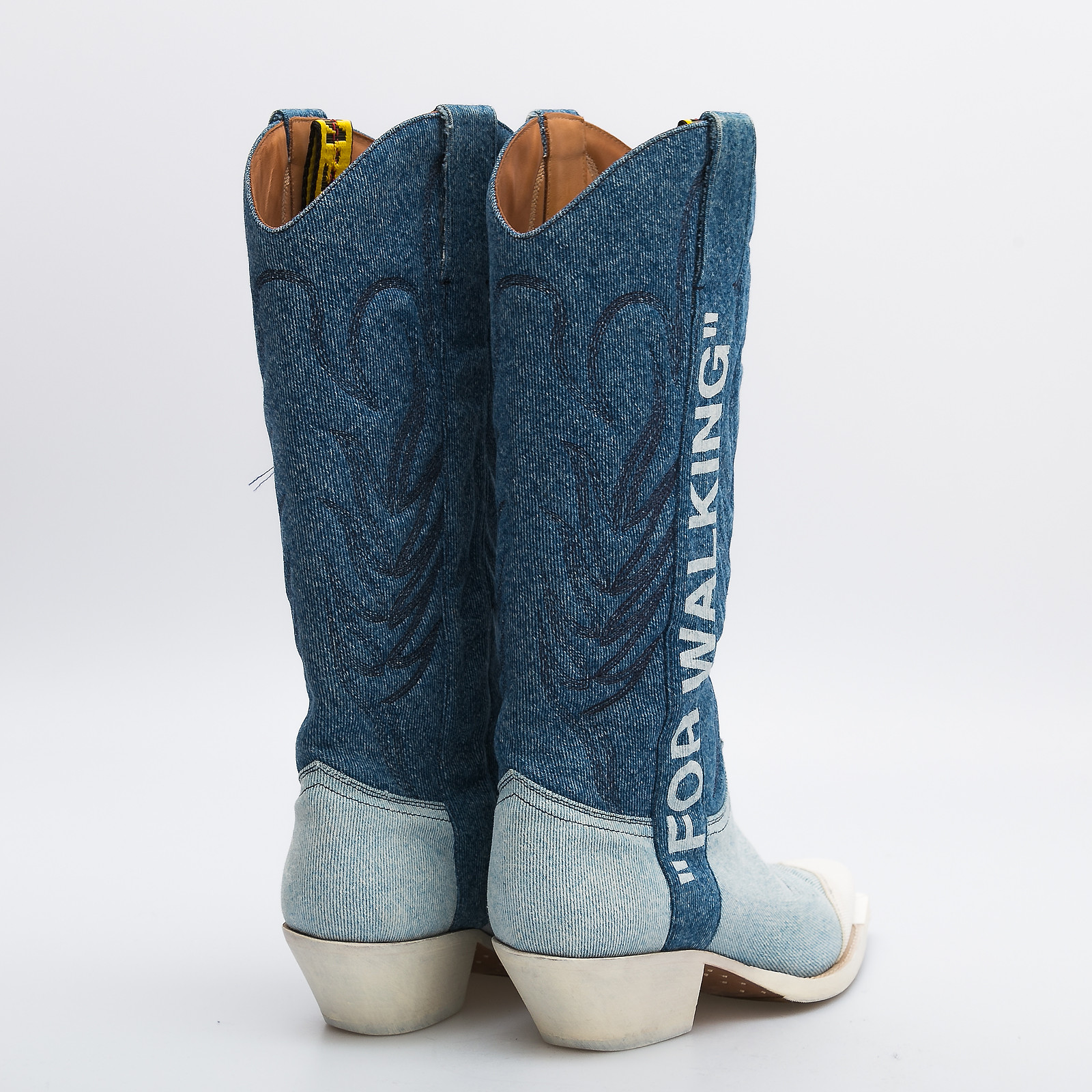 Сапоги голубого цвета Off-White - фото из каталога магазина брендовой одежды Second Friend Store Сапоги Off-White - купить оригинал в секонд-хенде SFS - 3