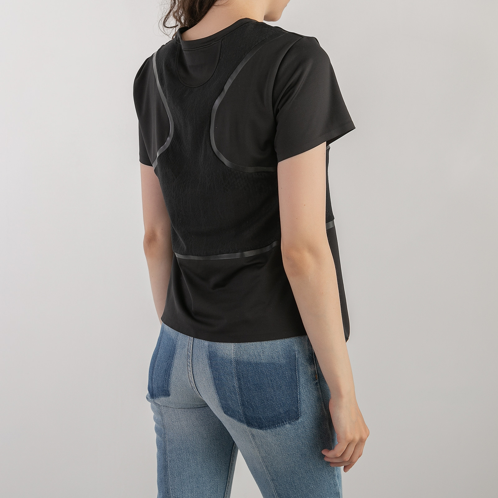 Футболка черного цвета Stella McCartney X Adidas - фото из каталога магазина брендовой одежды Second Friend Store Футболка Stella McCartney X Adidas - купить оригинал в секонд-хенде SFS - 3