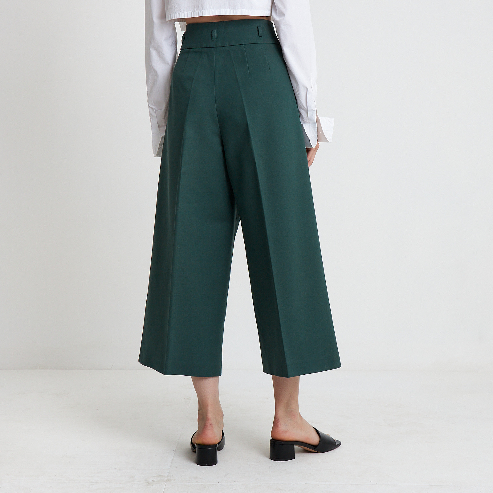 Кюлоты  зеленого цвета Rochas - фото из каталога магазина брендовой одежды Second Friend Store Кюлоты Rochas - купить оригинал в секонд-хенде SFS - 3