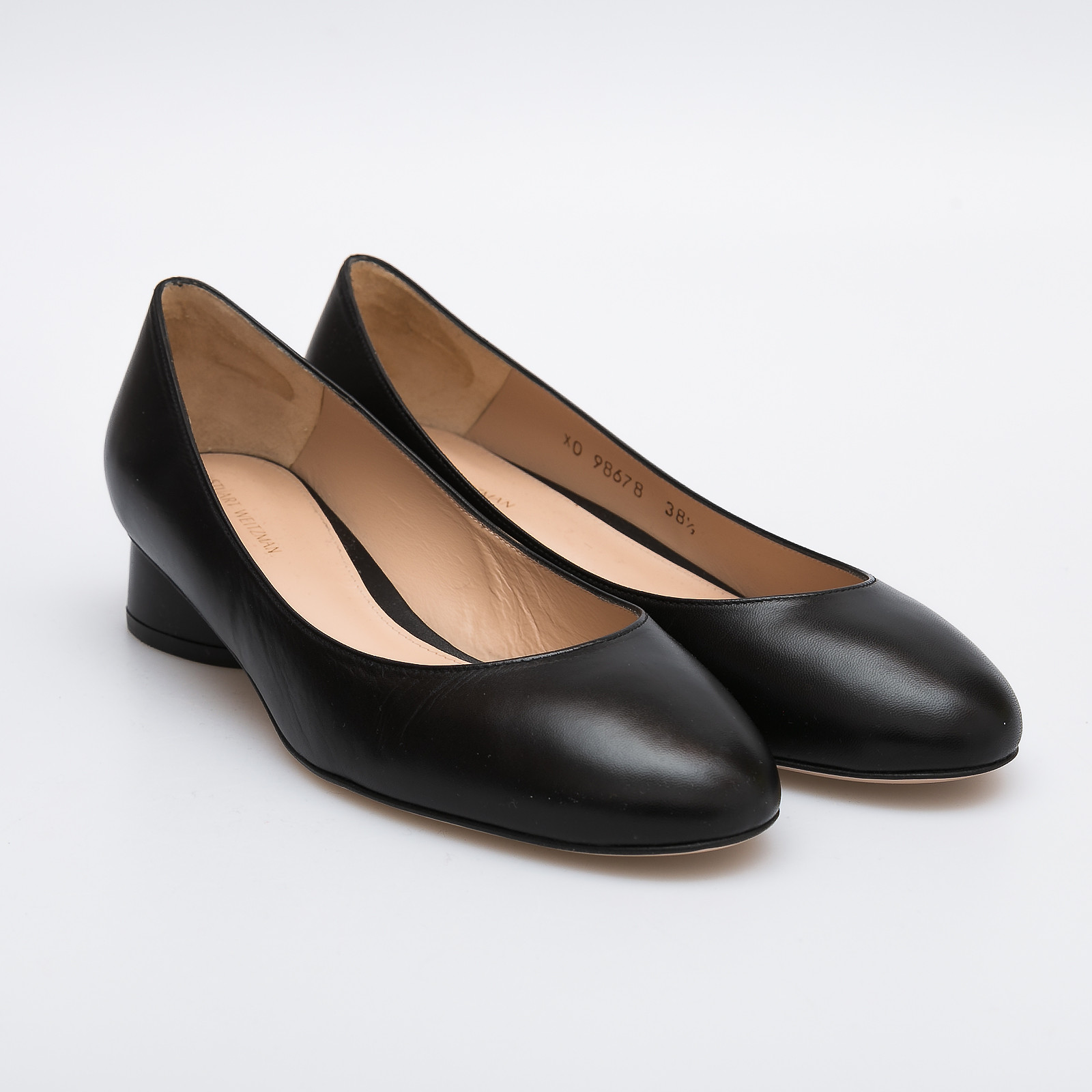 Туфли черного цвета Stuart Weitzman - фото из каталога магазина брендовой одежды Second Friend Store Туфли Stuart Weitzman - купить оригинал в секонд-хенде SFS - 2