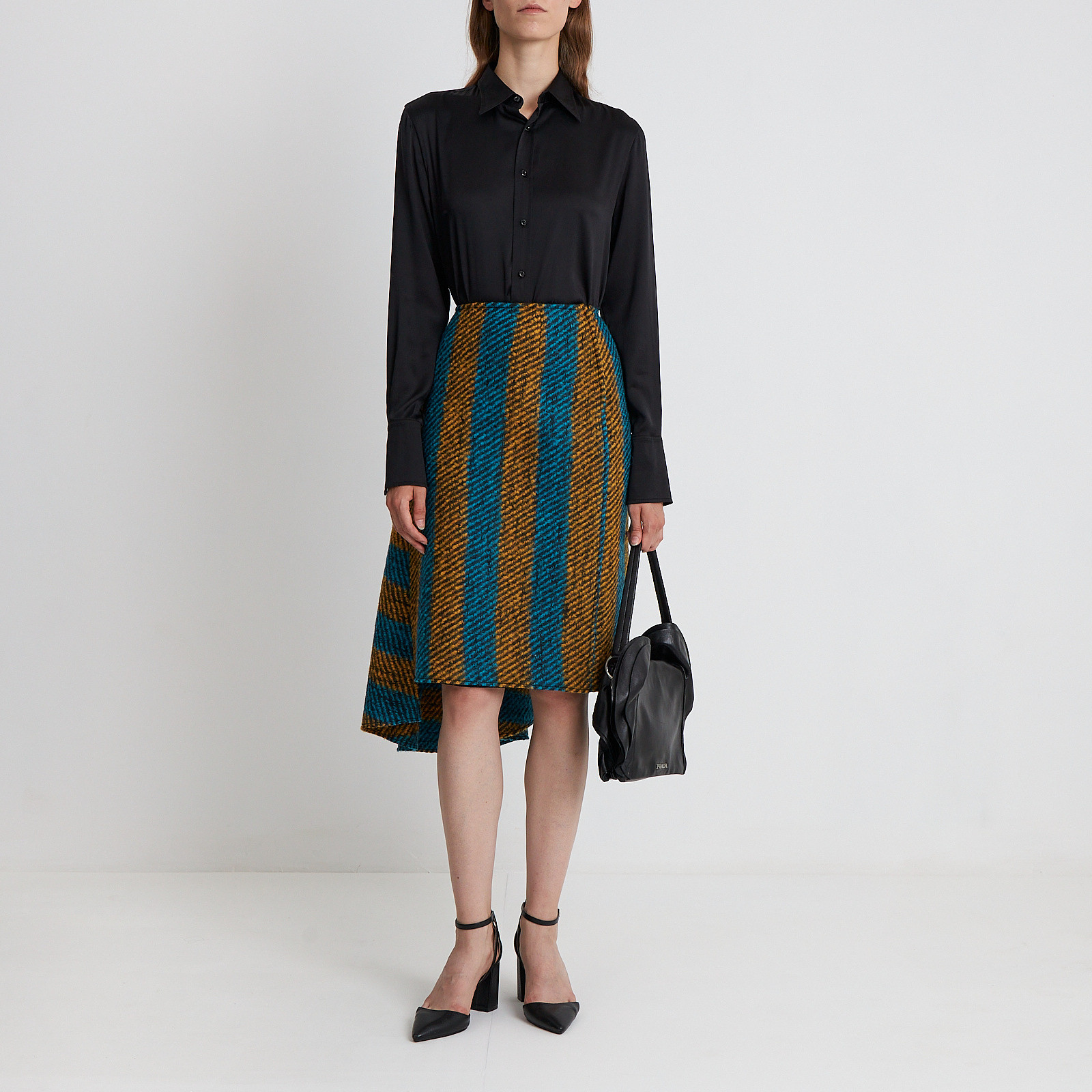 Юбка Prada - фото из каталога магазина брендовой одежды Second Friend Store Юбка Prada - купить оригинал в секонд-хенде SFS - 2