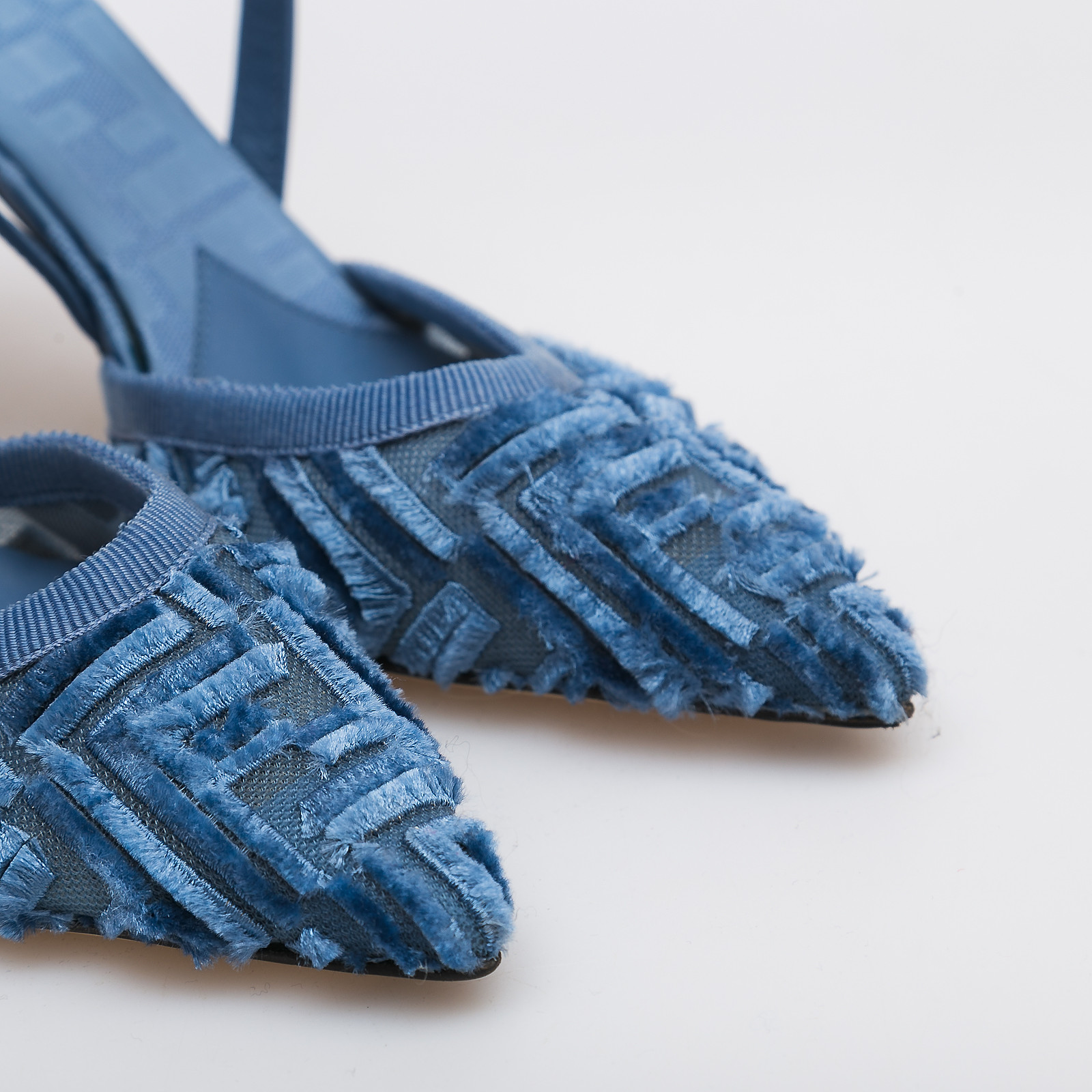 Туфли Fendi - купить оригинал в секонд-хенде SFS - 4