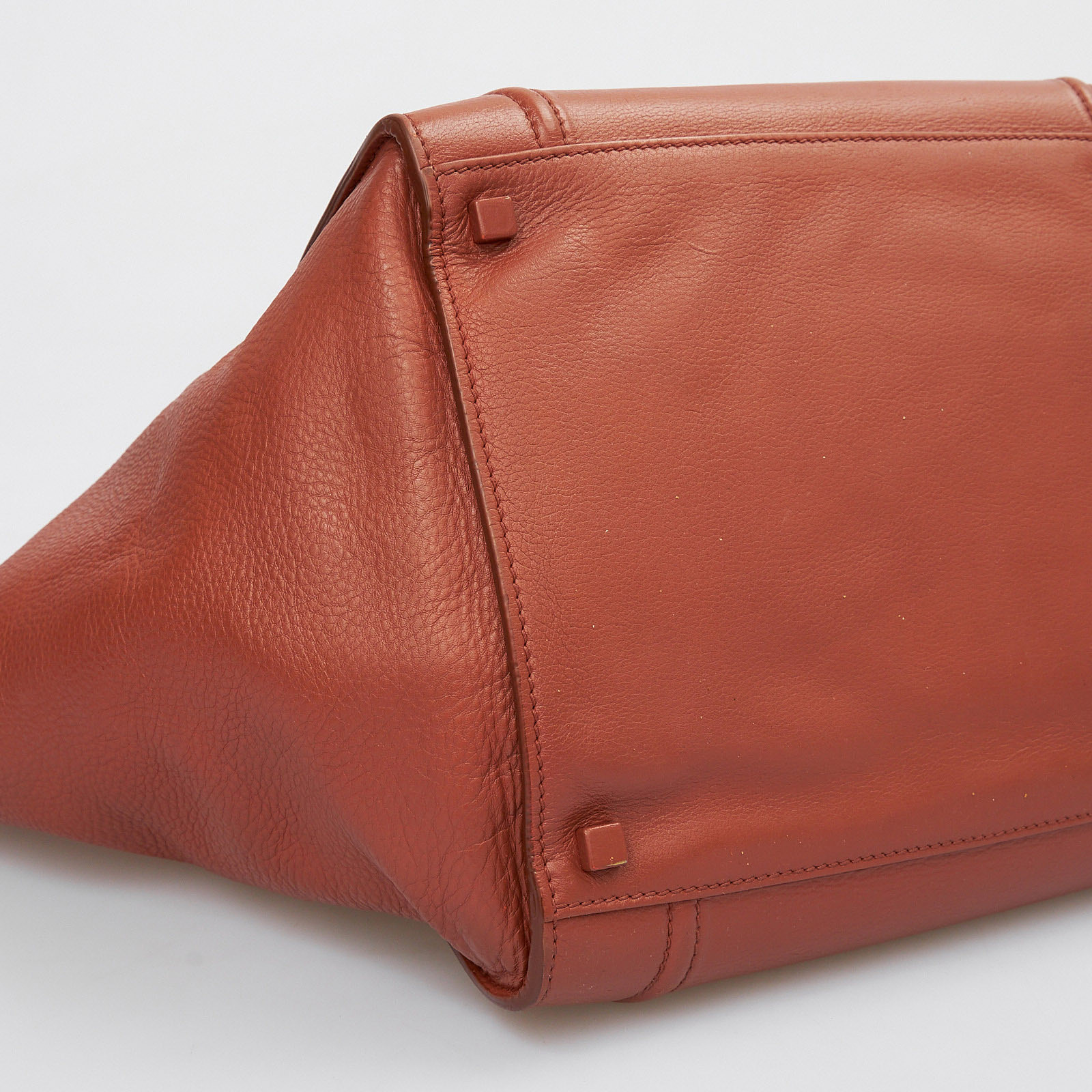 Сумка коричневого цвета Celine - фото из каталога магазина брендовой одежды Second Friend Store Сумка Celine - купить оригинал в секонд-хенде SFS - 6