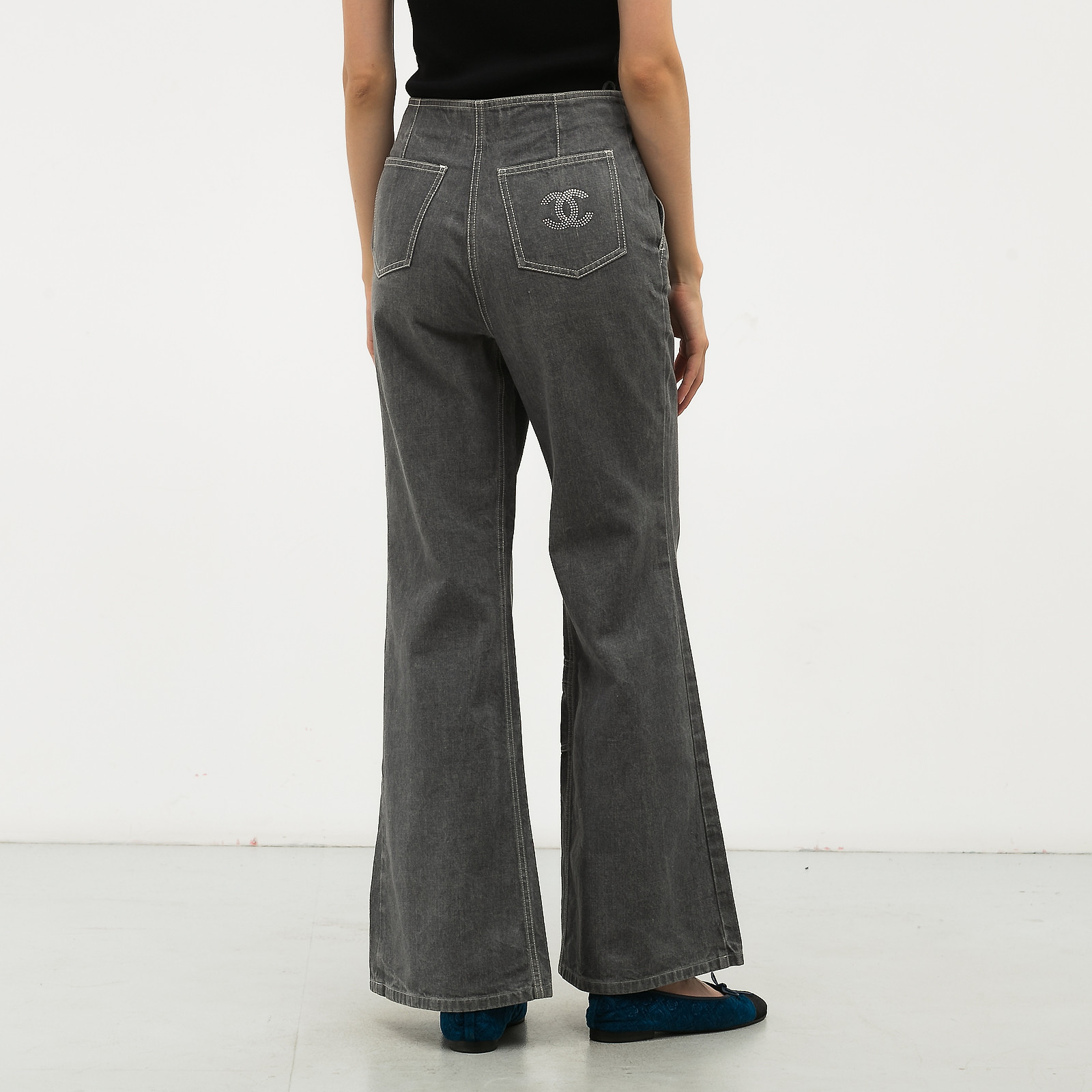 Джинсы Chanel - купить оригинал в секонд-хенде SFS - 3