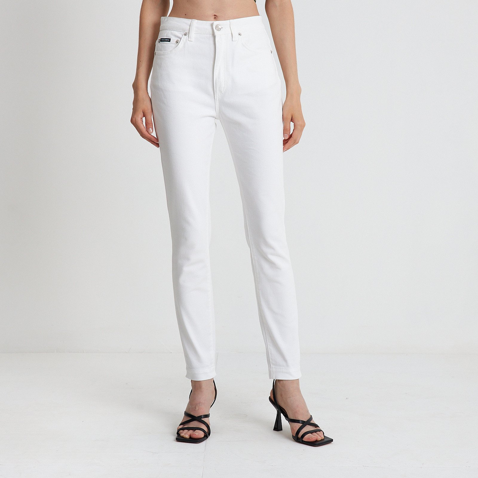 Джинсы белого цвета Dolce&Gabbana - фото из каталога магазина брендовой одежды Second Friend Store Джинсы Dolce&Gabbana - купить оригинал в секонд-хенде SFS - 1