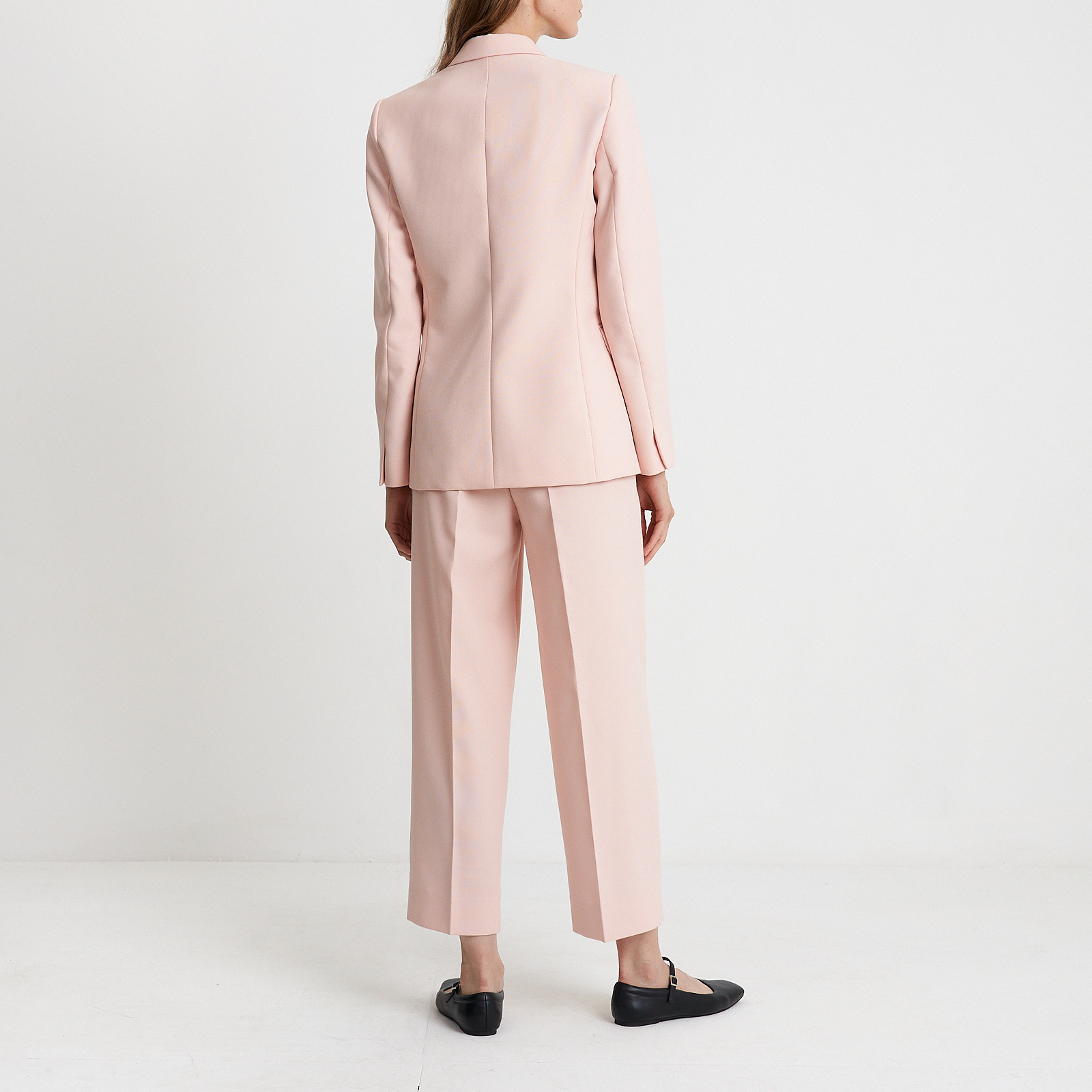 Костюм розового цвета Sandro - фото из каталога магазина брендовой одежды Second Friend Store Костюм Sandro - купить оригинал в секонд-хенде SFS - 2