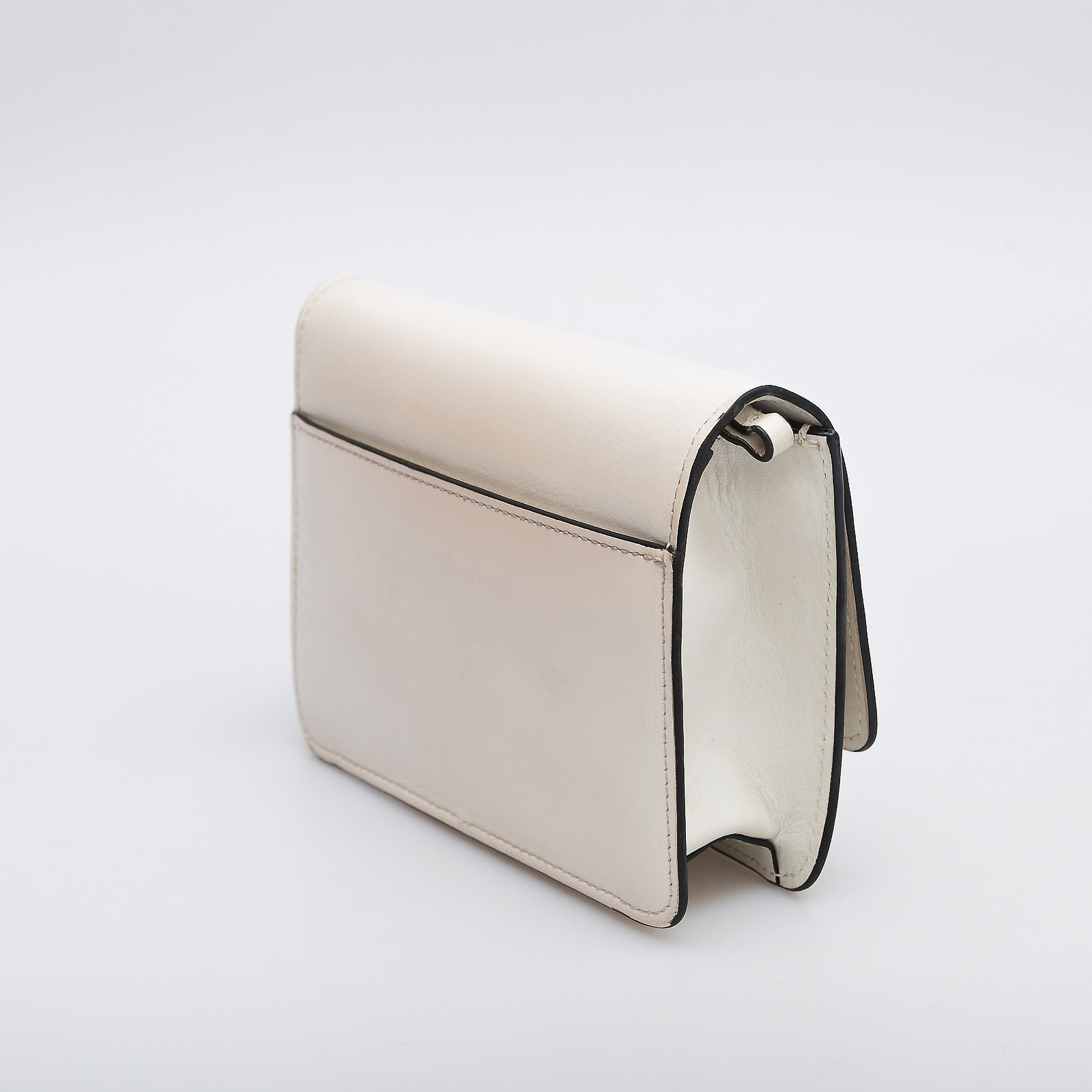 Сумка белого цвета JW Anderson - фото из каталога магазина брендовой одежды Second Friend Store Сумка JW Anderson - купить оригинал в секонд-хенде SFS - 3