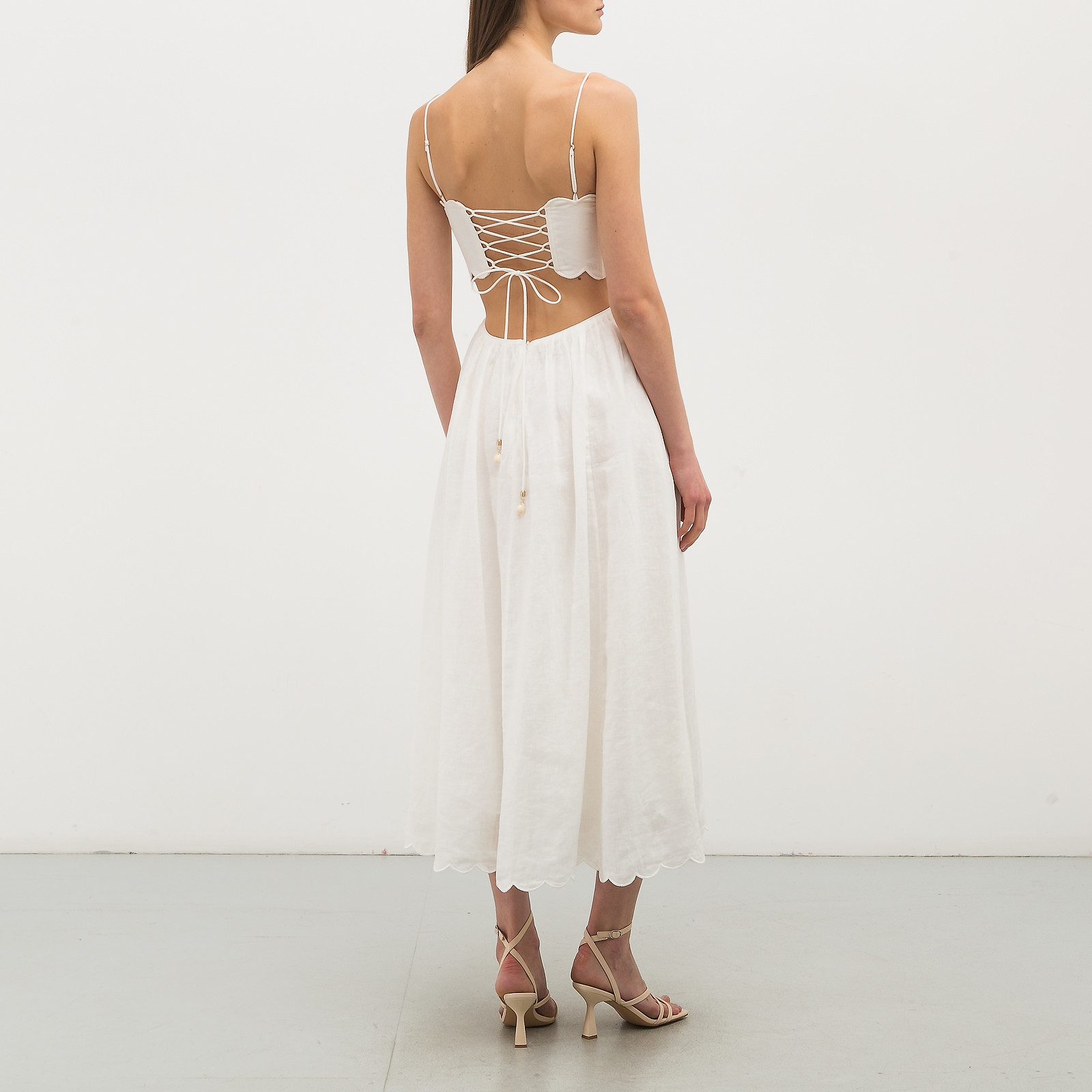 Платье белого цвета Zimmermann - фото из каталога магазина брендовой одежды Second Friend Store Платье Zimmermann - купить оригинал в секонд-хенде SFS - 2