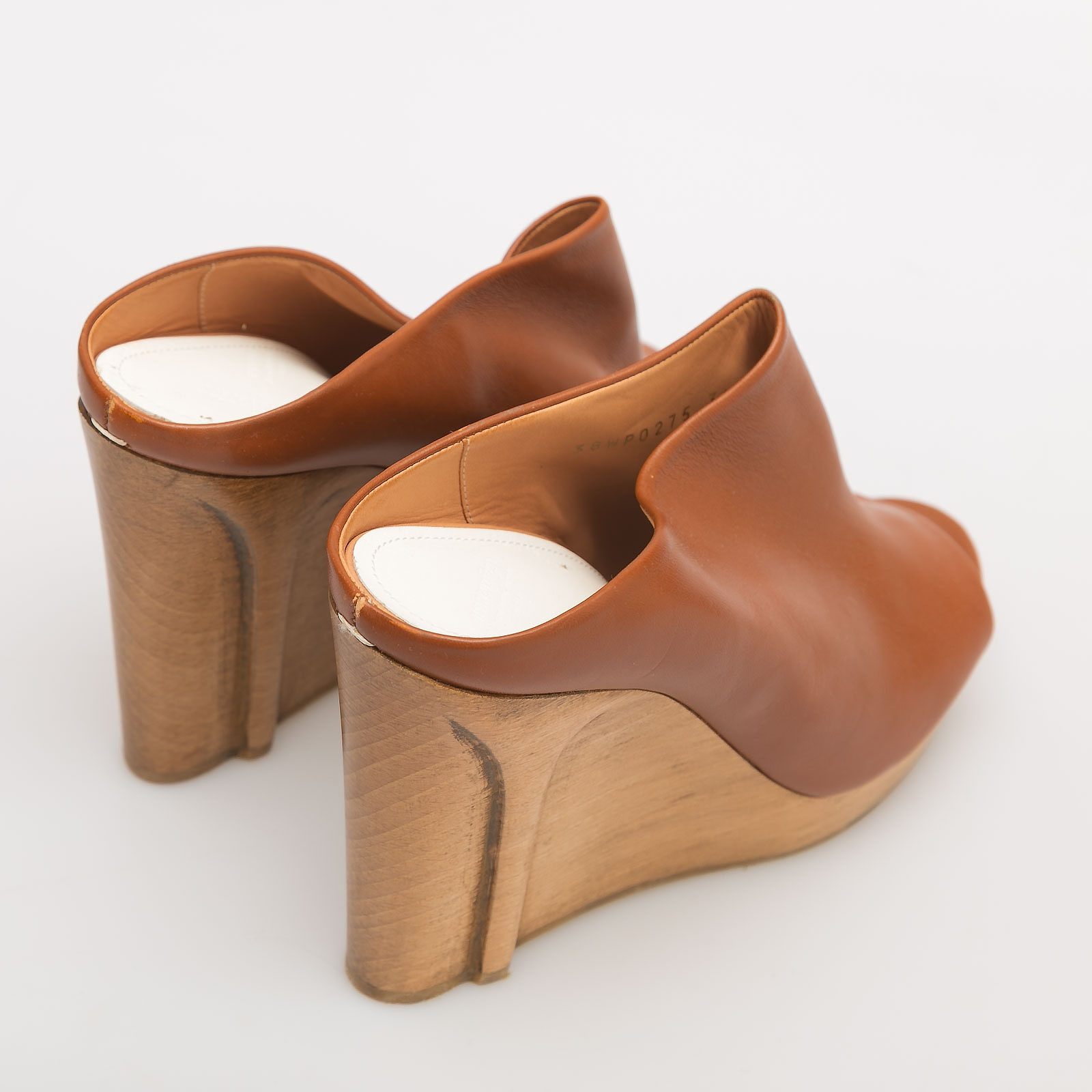 Сабо коричневого цвета Maison Margiela - фото из каталога магазина брендовой одежды Second Friend Store Сабо Maison Margiela - купить оригинал в секонд-хенде SFS - 4