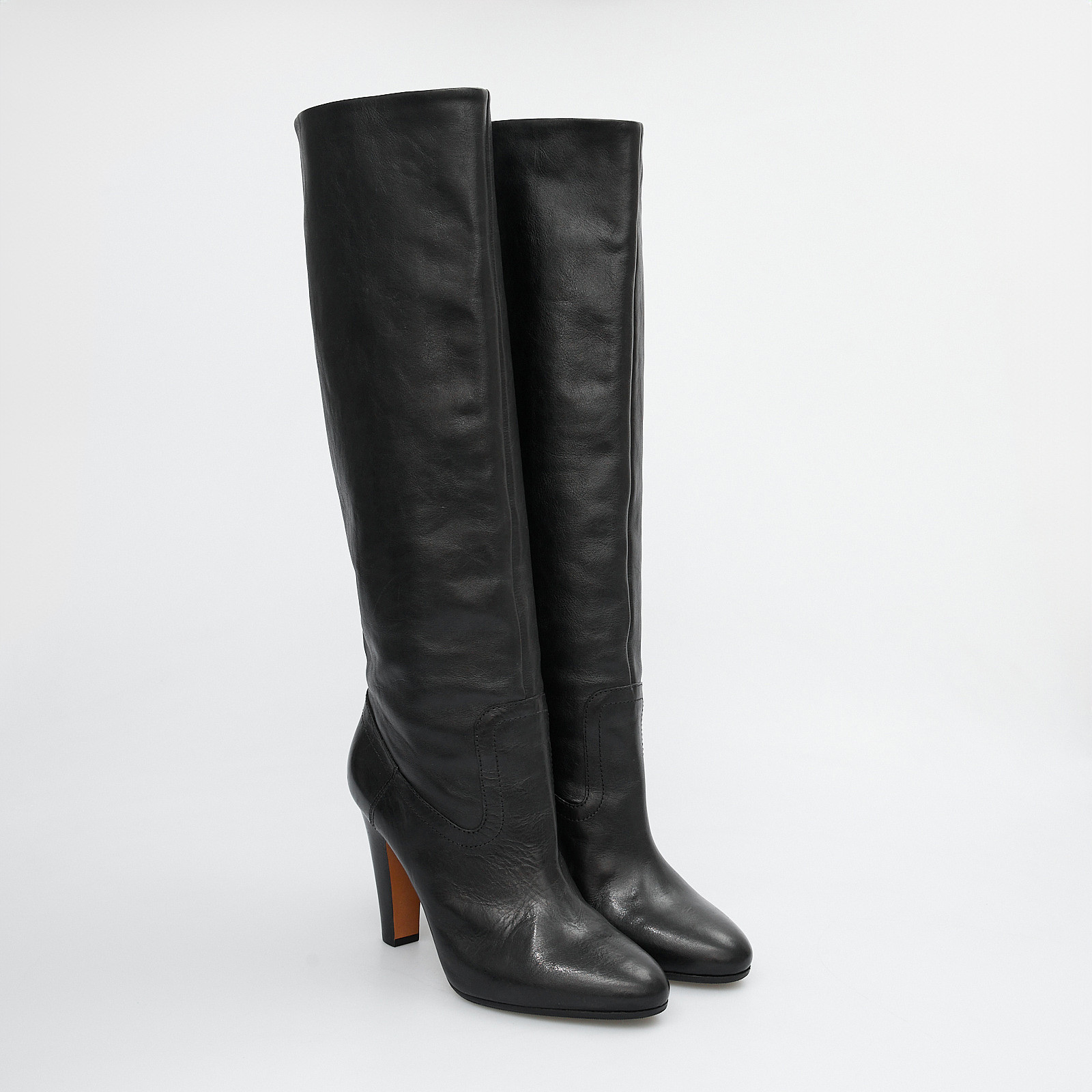 Сапоги  черного цвета Maison Margiela - фото из каталога магазина брендовой одежды Second Friend Store Сапоги Maison Margiela - купить оригинал в секонд-хенде SFS - 2