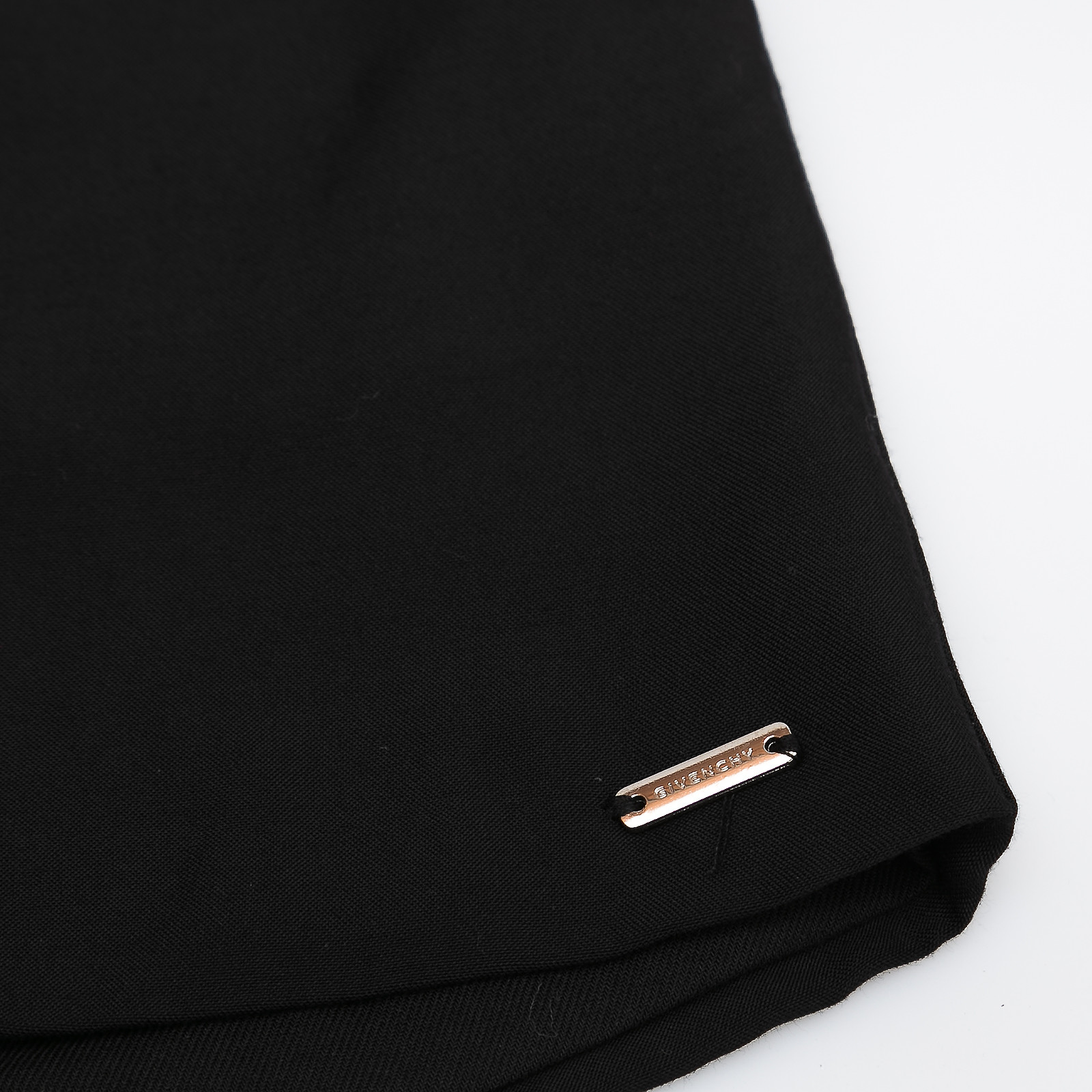 Шорты Givenchy - купить оригинал в секонд-хенде SFS - 4