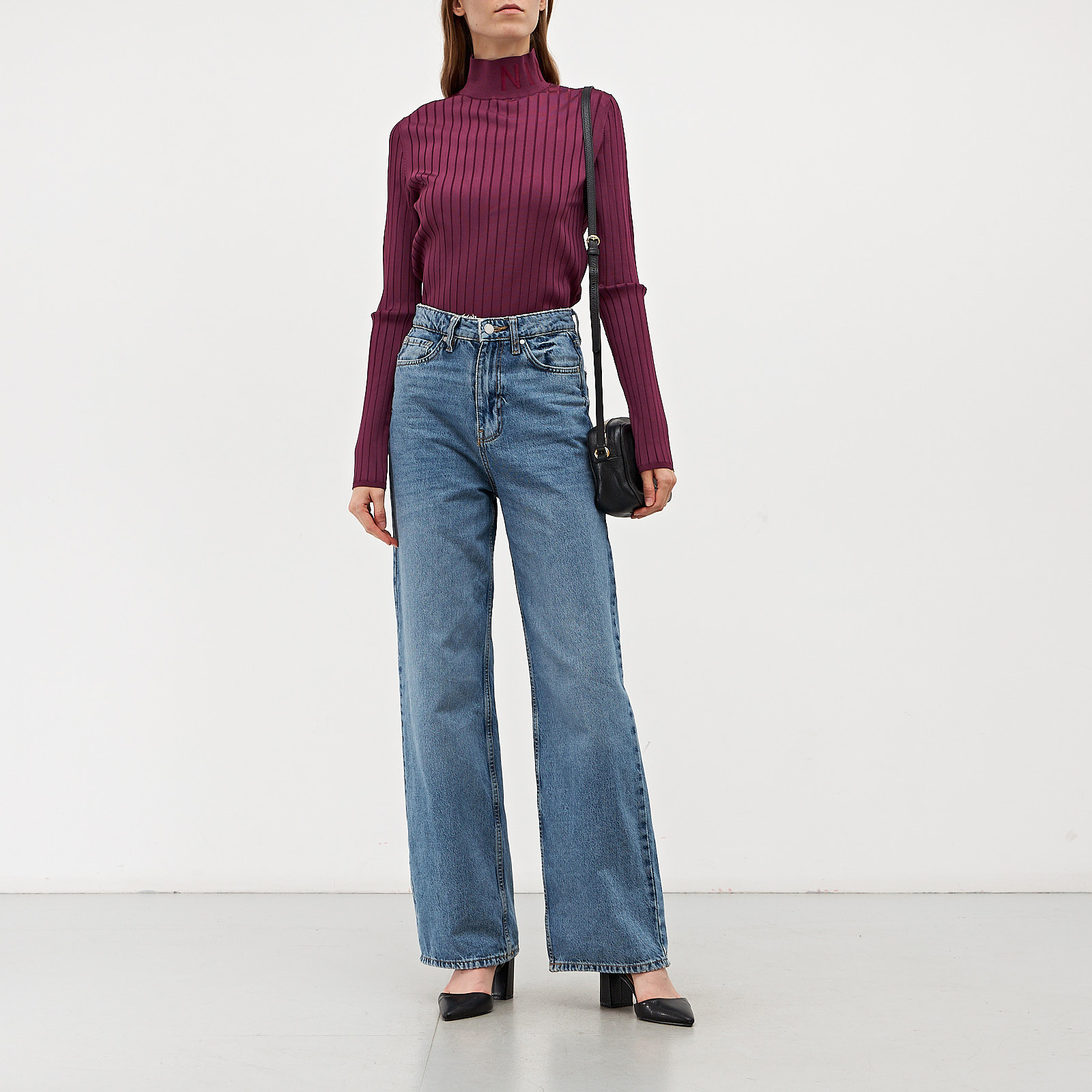 Водолазка фиолетового цвета Nina Ricci - фото из каталога магазина брендовой одежды Second Friend Store Водолазка Nina Ricci - купить оригинал в секонд-хенде SFS - 2