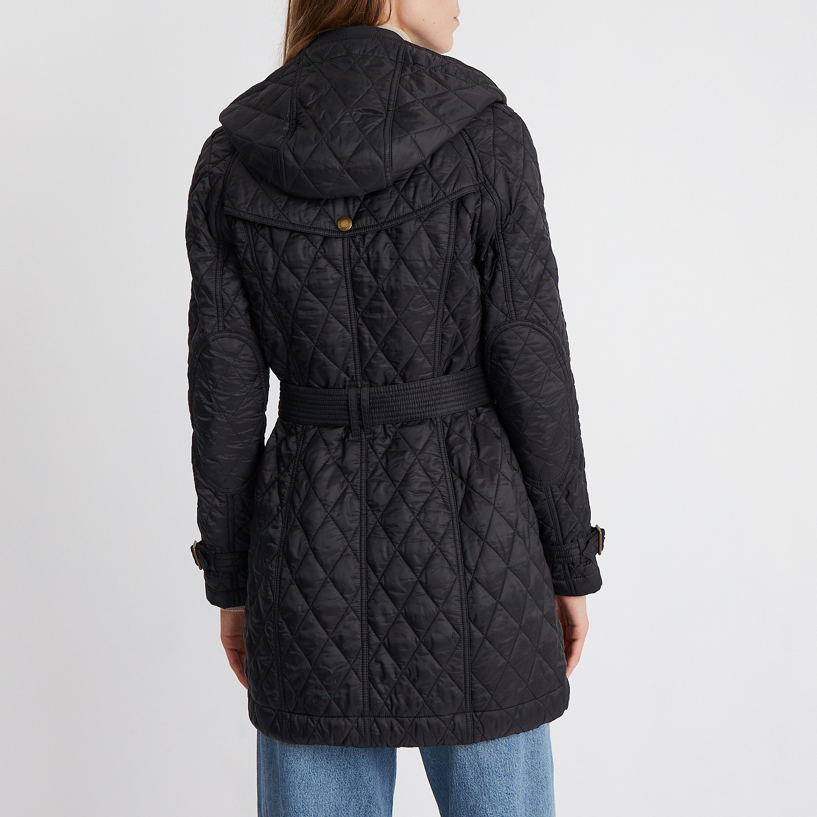 Пуховик черного цвета Burberry Brit - фото из каталога магазина брендовой одежды Second Friend Store Пуховик Burberry Brit - купить оригинал в секонд-хенде SFS - 3