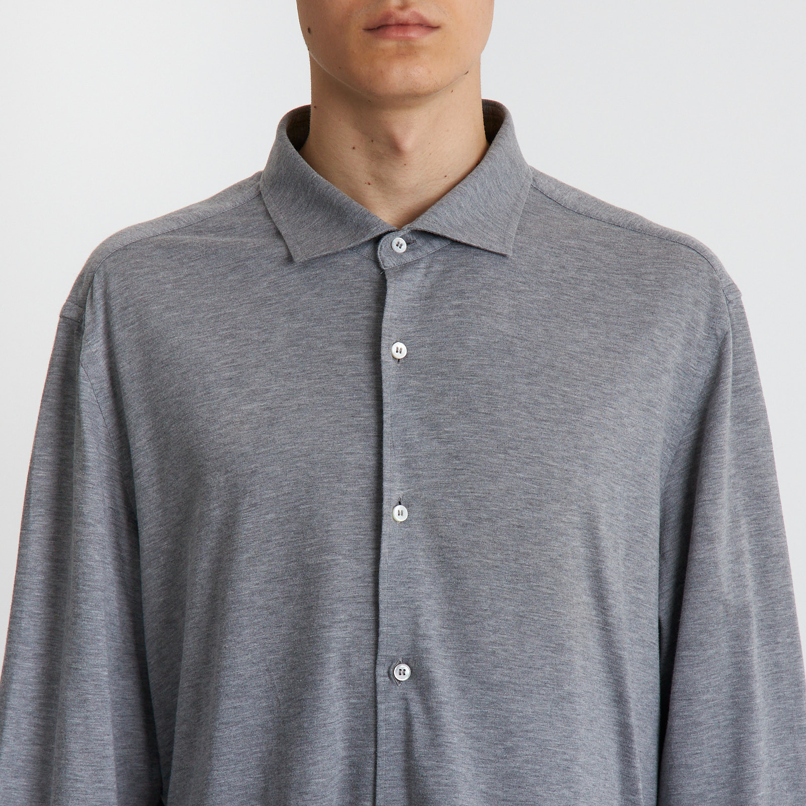 Рубашка серого цвета Loro Piana - фото из каталога магазина брендовой одежды Second Friend Store Рубашка Loro Piana - купить оригинал в секонд-хенде SFS - 4