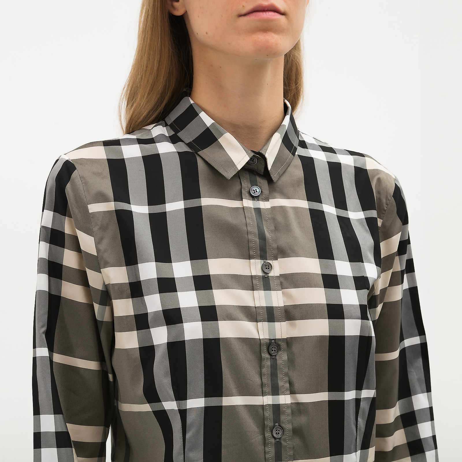 Рубашка серого цвета Burberry - фото из каталога магазина брендовой одежды Second Friend Store Рубашка Burberry - купить оригинал в секонд-хенде SFS - 3