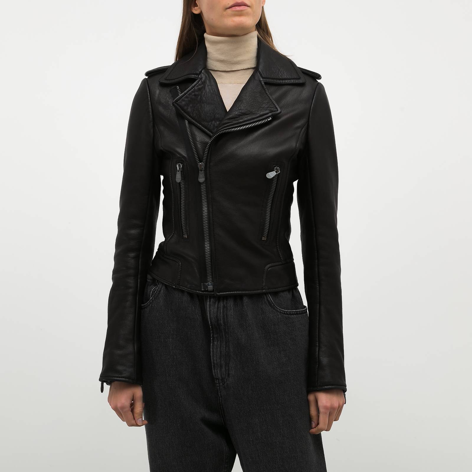 

Кожаная куртка Balenciaga, S