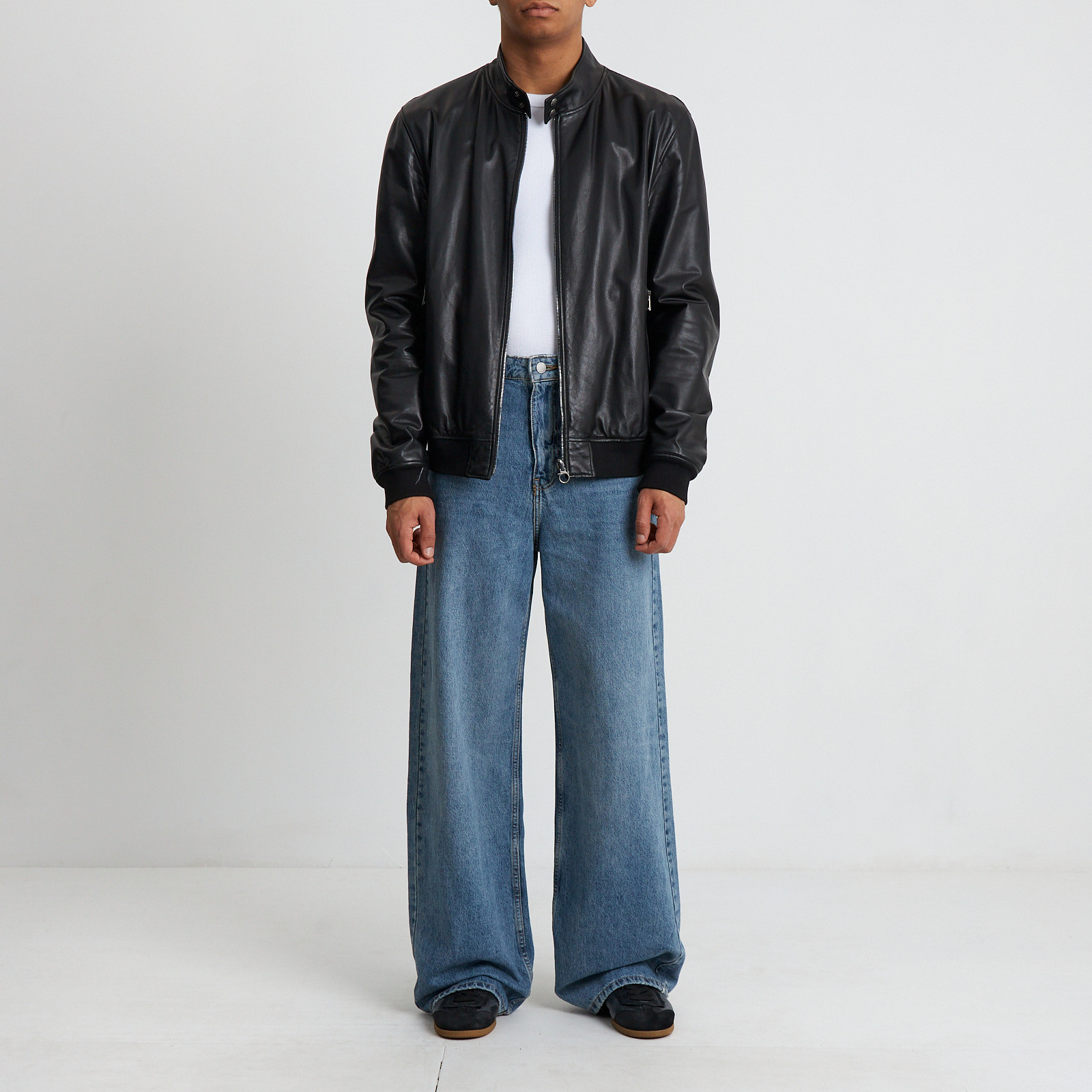 Кожаная куртка Salvatore Ferragamo - купить оригинал в секонд-хенде SFS - 2