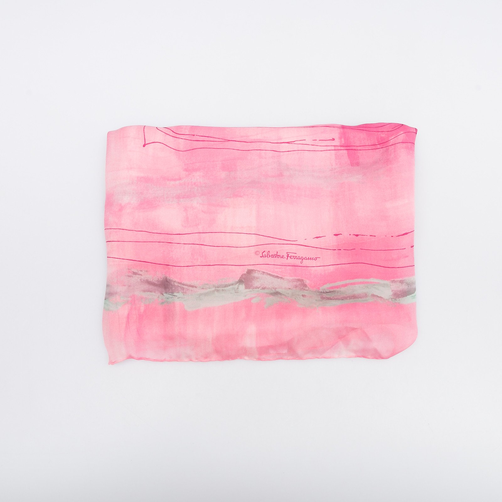 Платок розового цвета Salvatore Ferragamo - фото из каталога магазина брендовой одежды Second Friend Store Платок Salvatore Ferragamo - купить оригинал в секонд-хенде SFS - 1