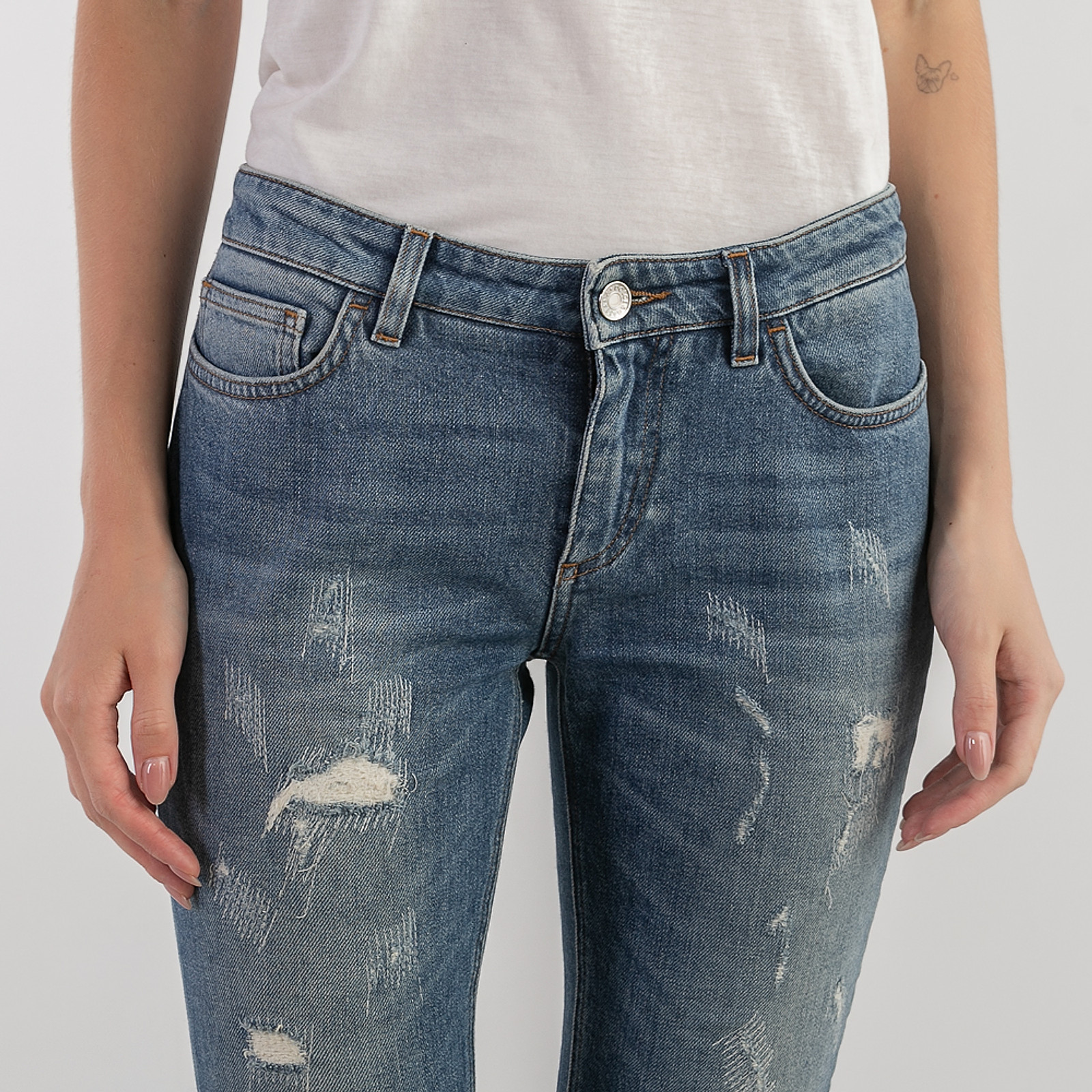 Джинсы Dolce&Gabbana - купить оригинал в секонд-хенде SFS - 4