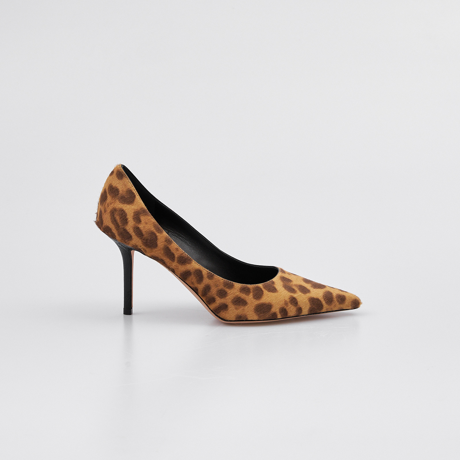 Туфли коричневого цвета Jimmy Choo - фото из каталога магазина брендовой одежды Second Friend Store Туфли Jimmy Choo - купить оригинал в секонд-хенде SFS - 1