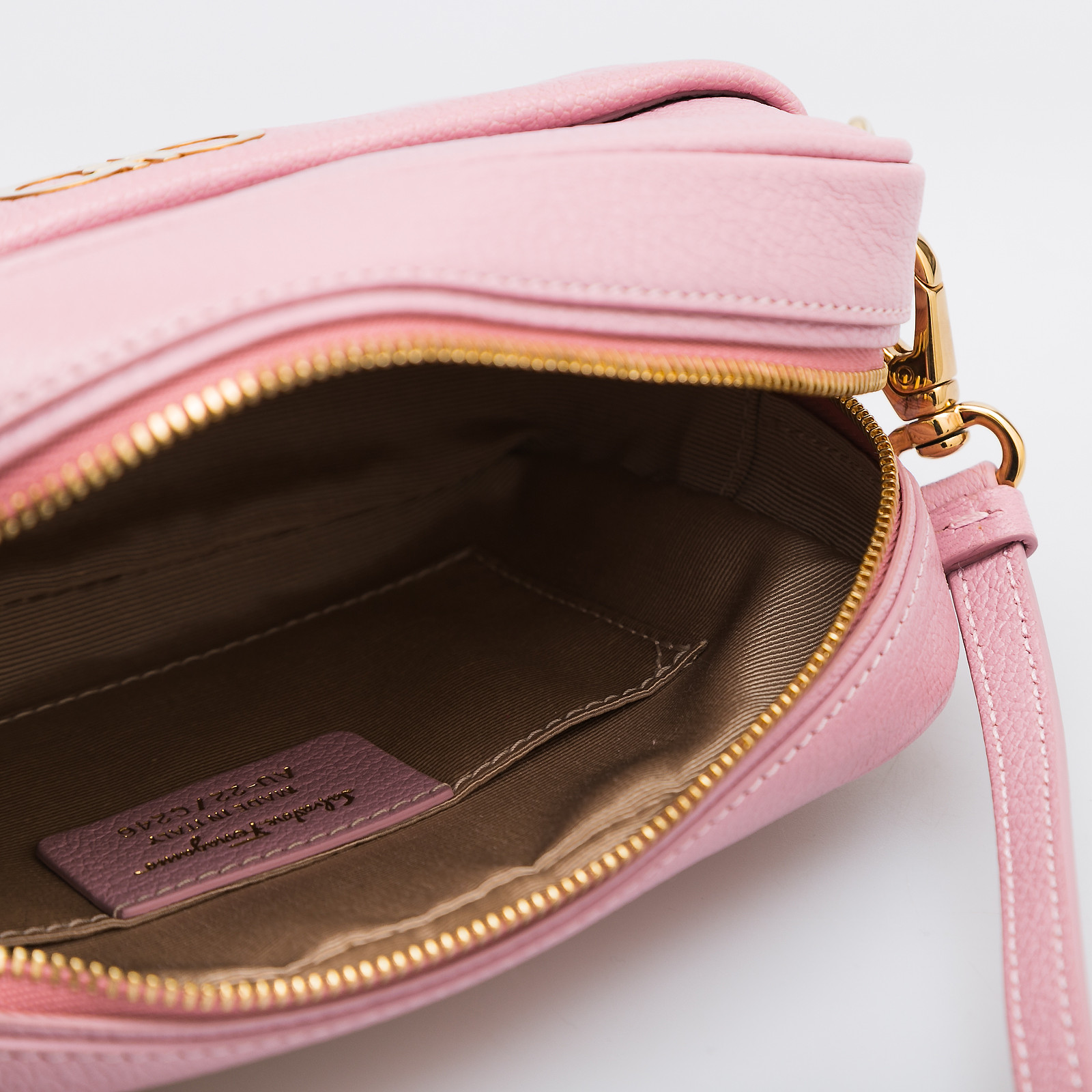 Сумка Salvatore Ferragamo - купить оригинал в секонд-хенде SFS - 6