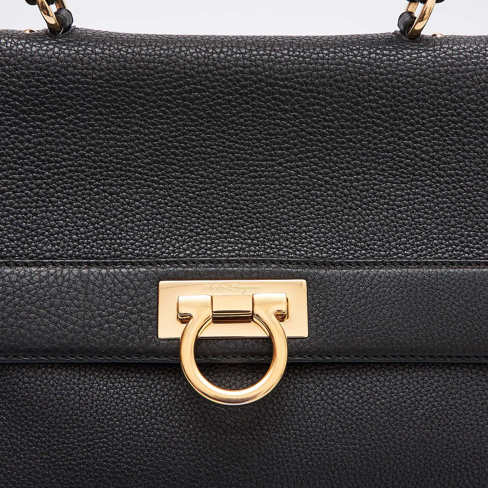 Сумка Salvatore Ferragamo - купить оригинал в секонд-хенде SFS - 6