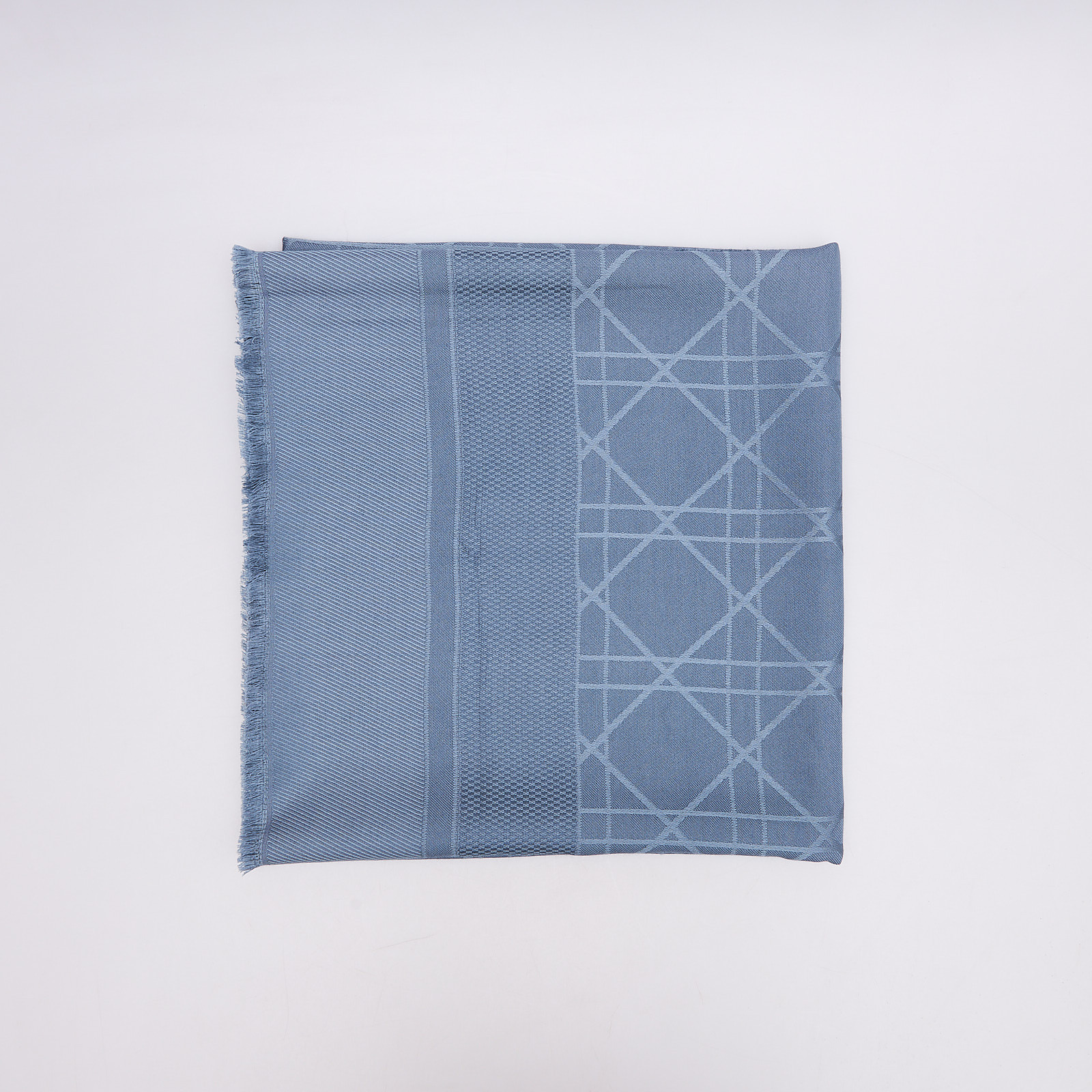 Платок Christian Dior - купить оригинал в секонд-хенде SFS - 3