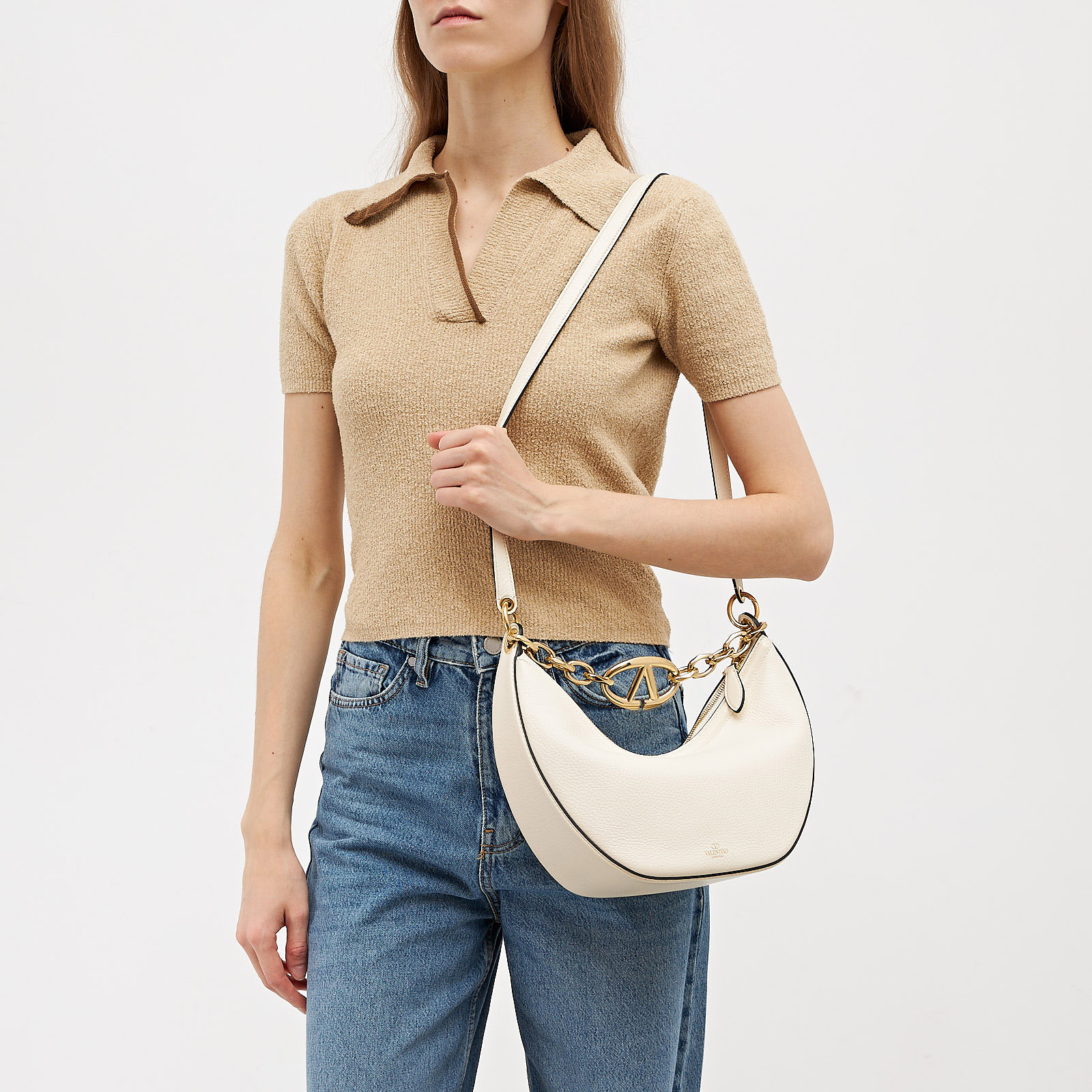 Сумка белого цвета Valentino - фото из каталога магазина брендовой одежды Second Friend Store Сумка Valentino - купить оригинал в секонд-хенде SFS - 2