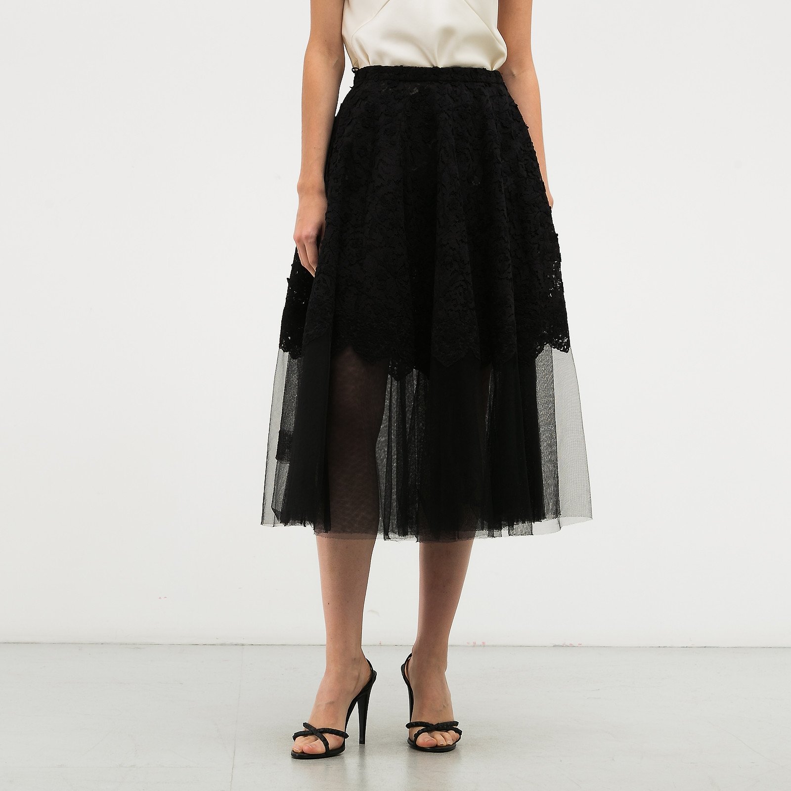 Юбка черного цвета N21 - фото из каталога магазина брендовой одежды Second Friend Store Юбка N21 - купить оригинал в секонд-хенде SFS - 1