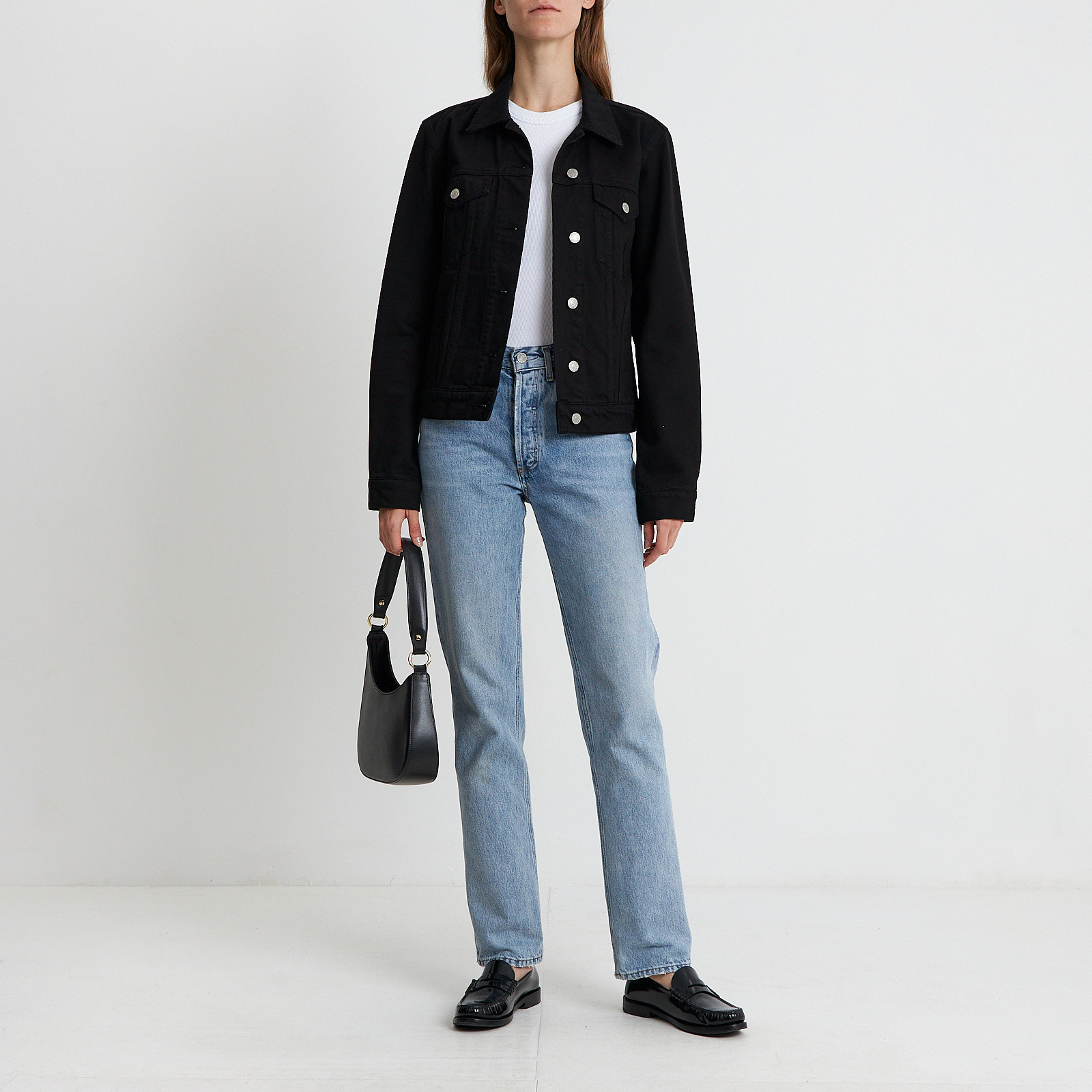 Джинсовая куртка черного цвета Dries Van Noten - фото из каталога магазина брендовой одежды Second Friend Store Джинсовая куртка Dries Van Noten - купить оригинал в секонд-хенде SFS - 2
