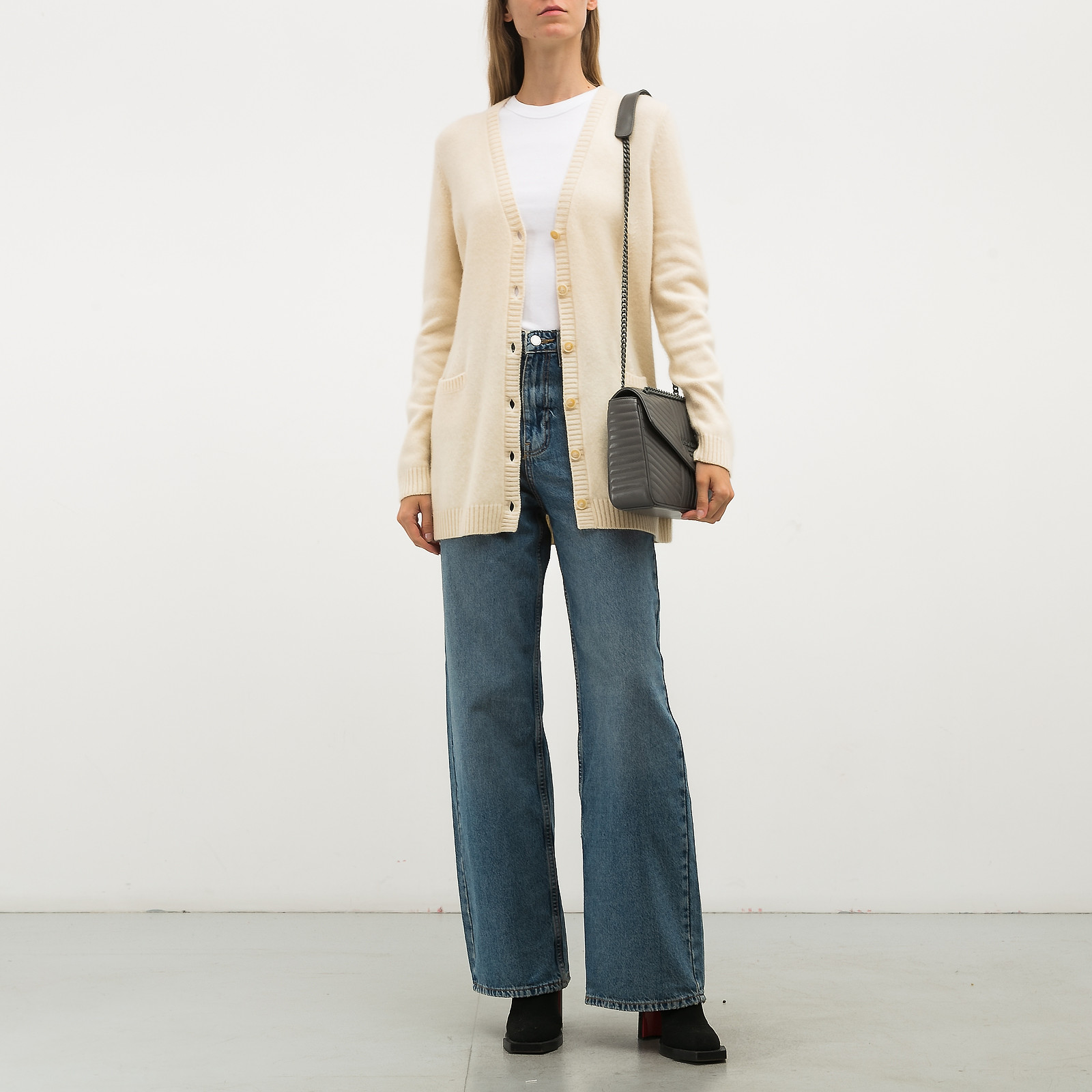 Кардиган белого цвета Loro Piana - фото из каталога магазина брендовой одежды Second Friend Store Кардиган Loro Piana - купить оригинал в секонд-хенде SFS - 3