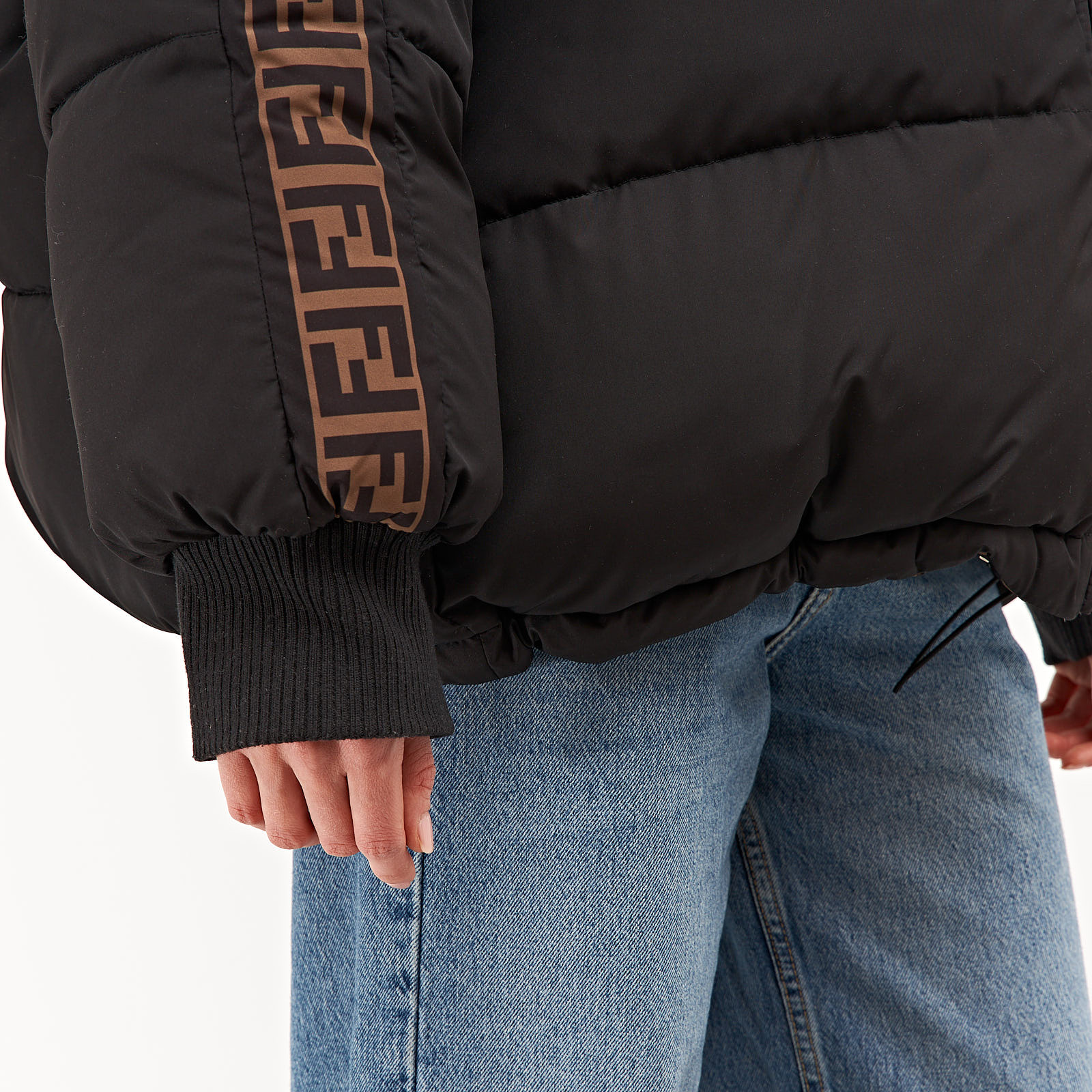 Пуховик Fendi - купить оригинал в секонд-хенде SFS - 6