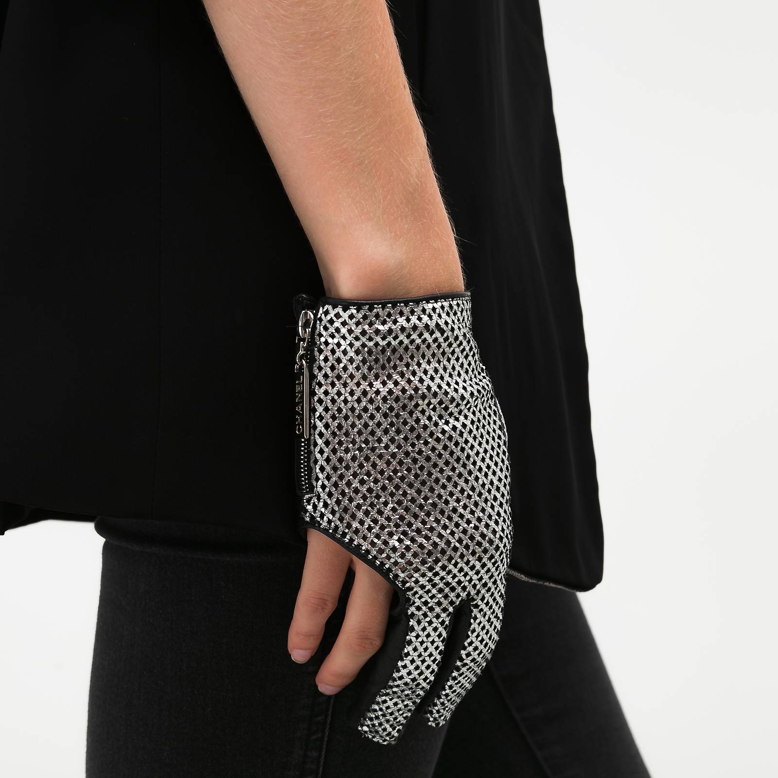 Перчатки Chanel - купить оригинал в секонд-хенде SFS - 4