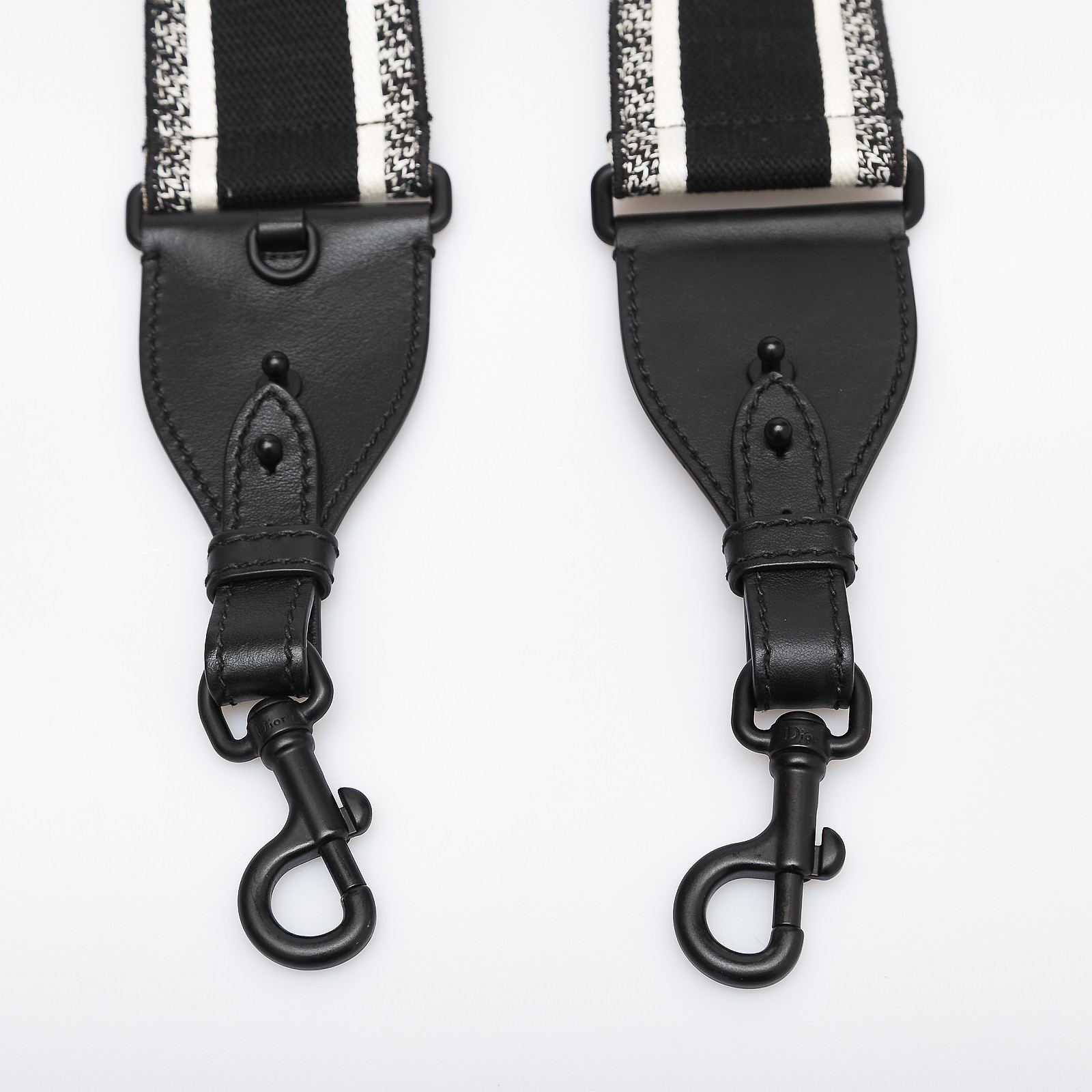 Ремень черного цвета Christian Dior - фото из каталога магазина брендовой одежды Second Friend Store Ремень Christian Dior - купить оригинал в секонд-хенде SFS - 3