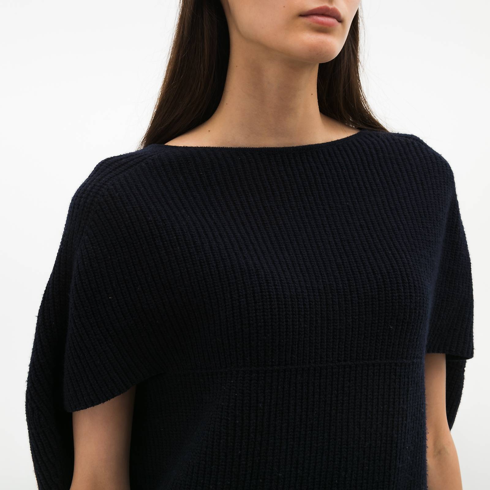 Жилет черного цвета Christian Dior - фото из каталога магазина брендовой одежды Second Friend Store Жилет Christian Dior - купить оригинал в секонд-хенде SFS - 4