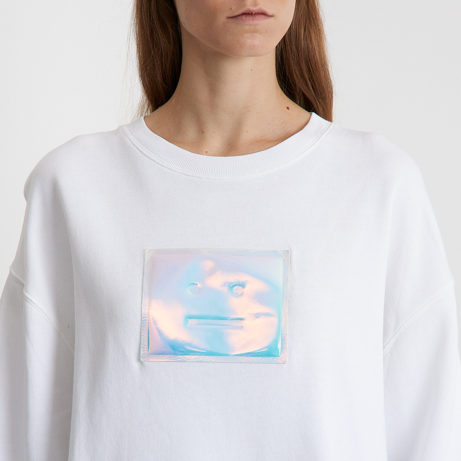 Свитшот белого цвета Acne Studios - фото из каталога магазина брендовой одежды Second Friend Store Свитшот Acne Studios - купить оригинал в секонд-хенде SFS - 4